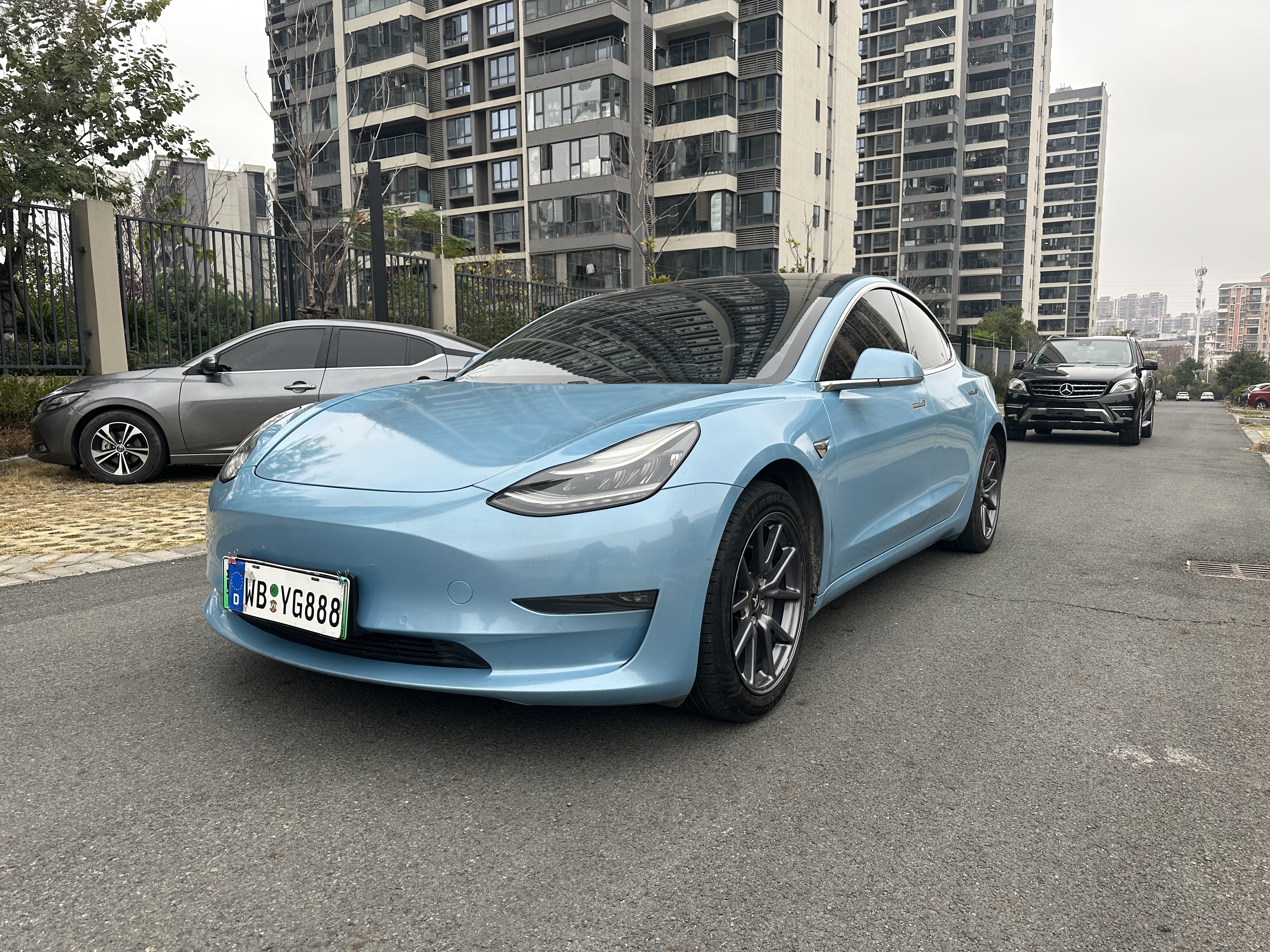 Tesla Model 3 2020 汽车图片 