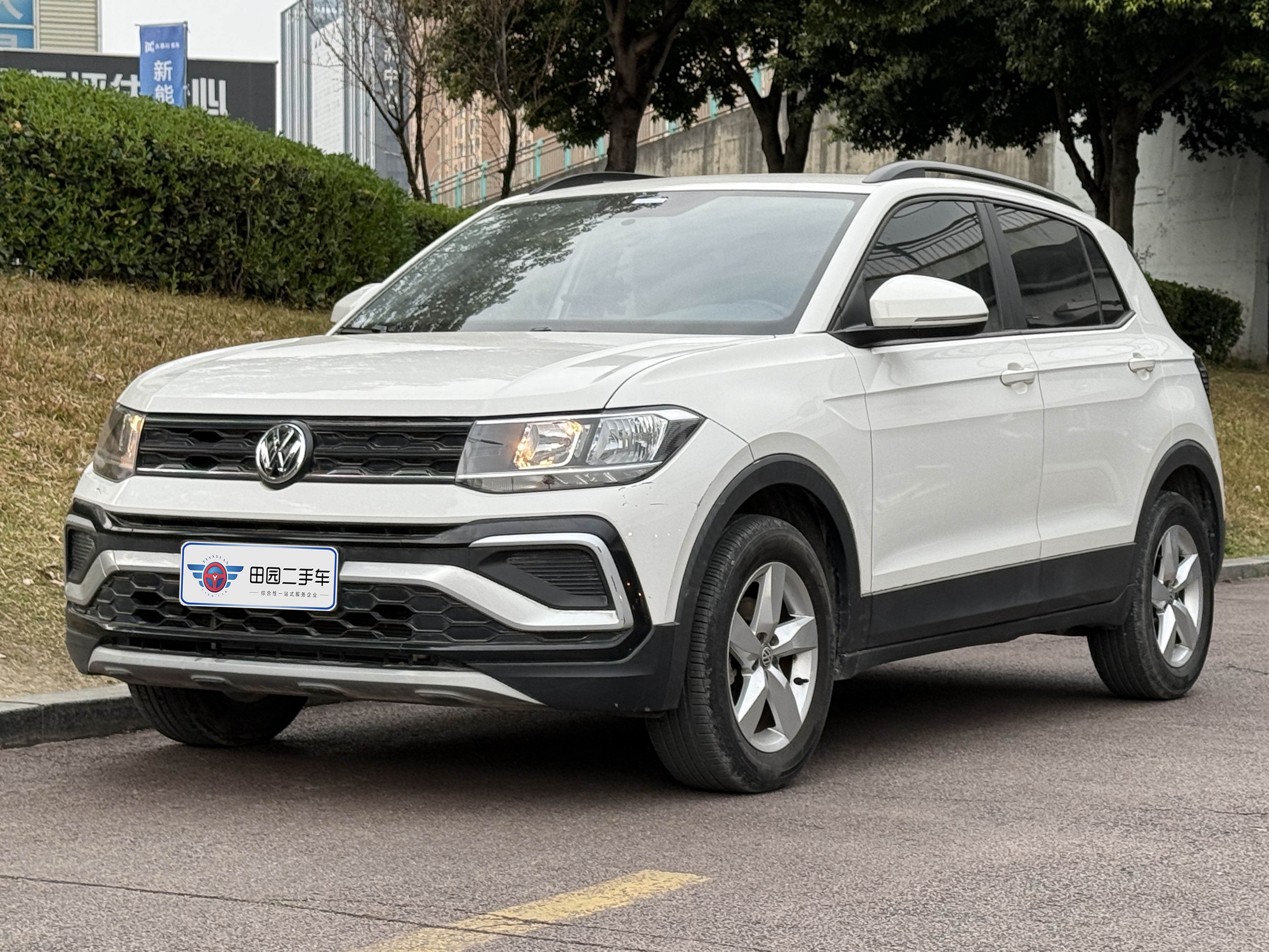 Volkswagen T-Cross 2021 Volkswagen T-Cross 2021 car image