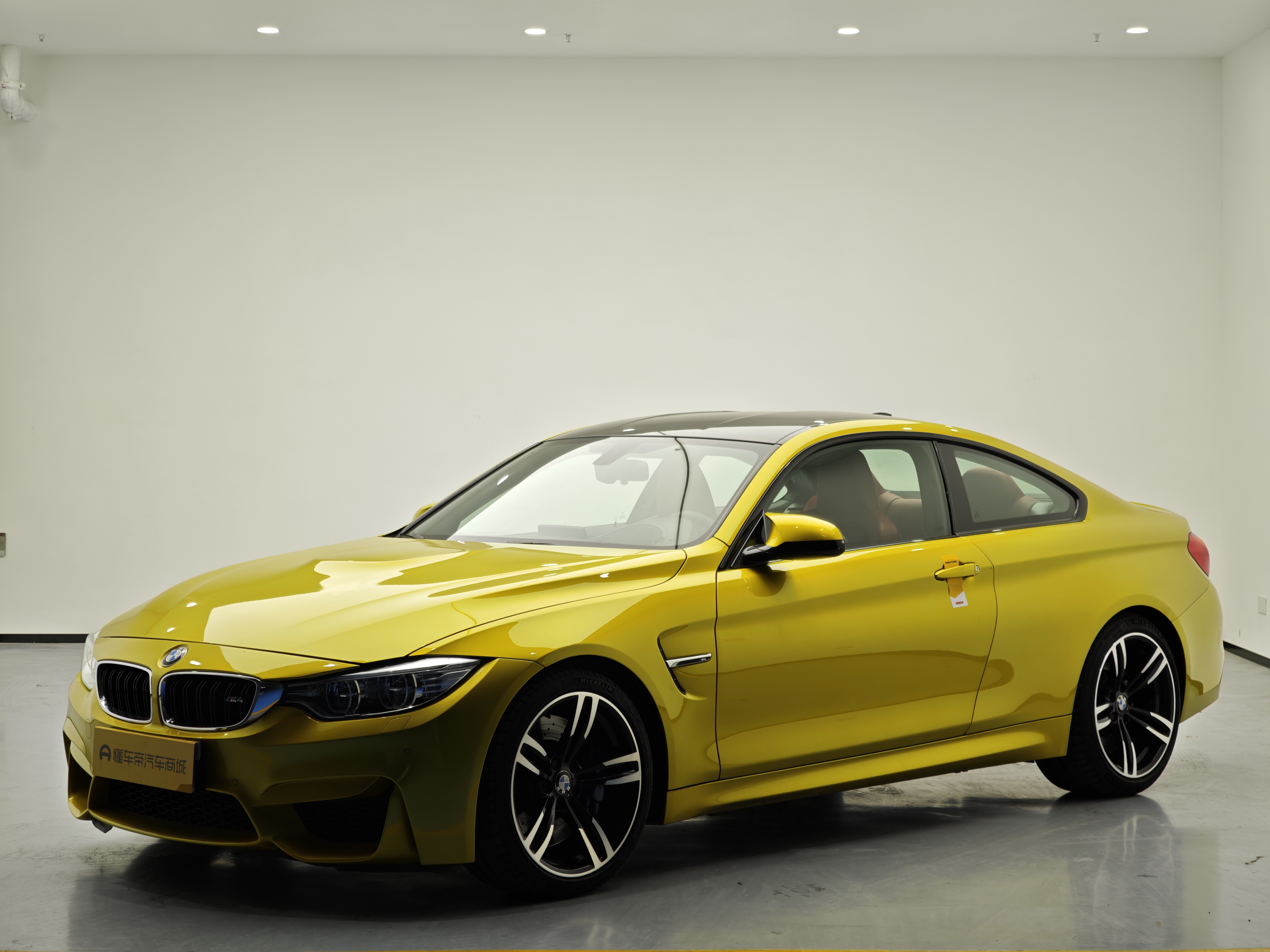 BMW M4 2016 car image 