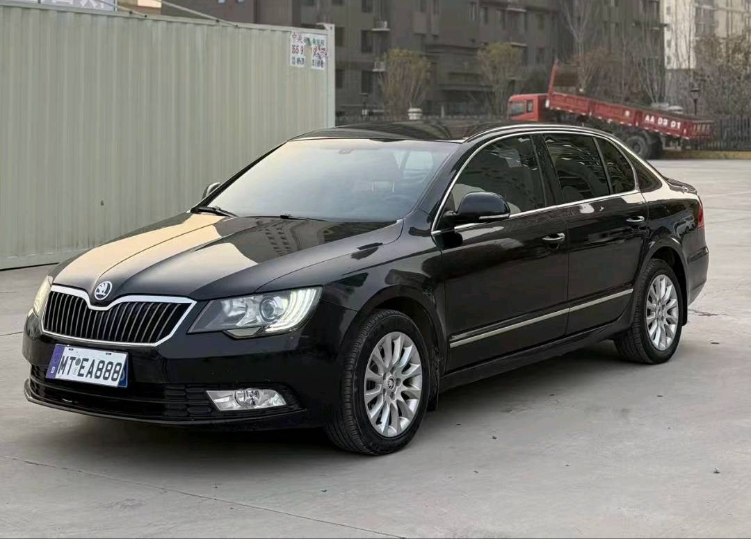 Skoda Superb 2014 汽车图片 