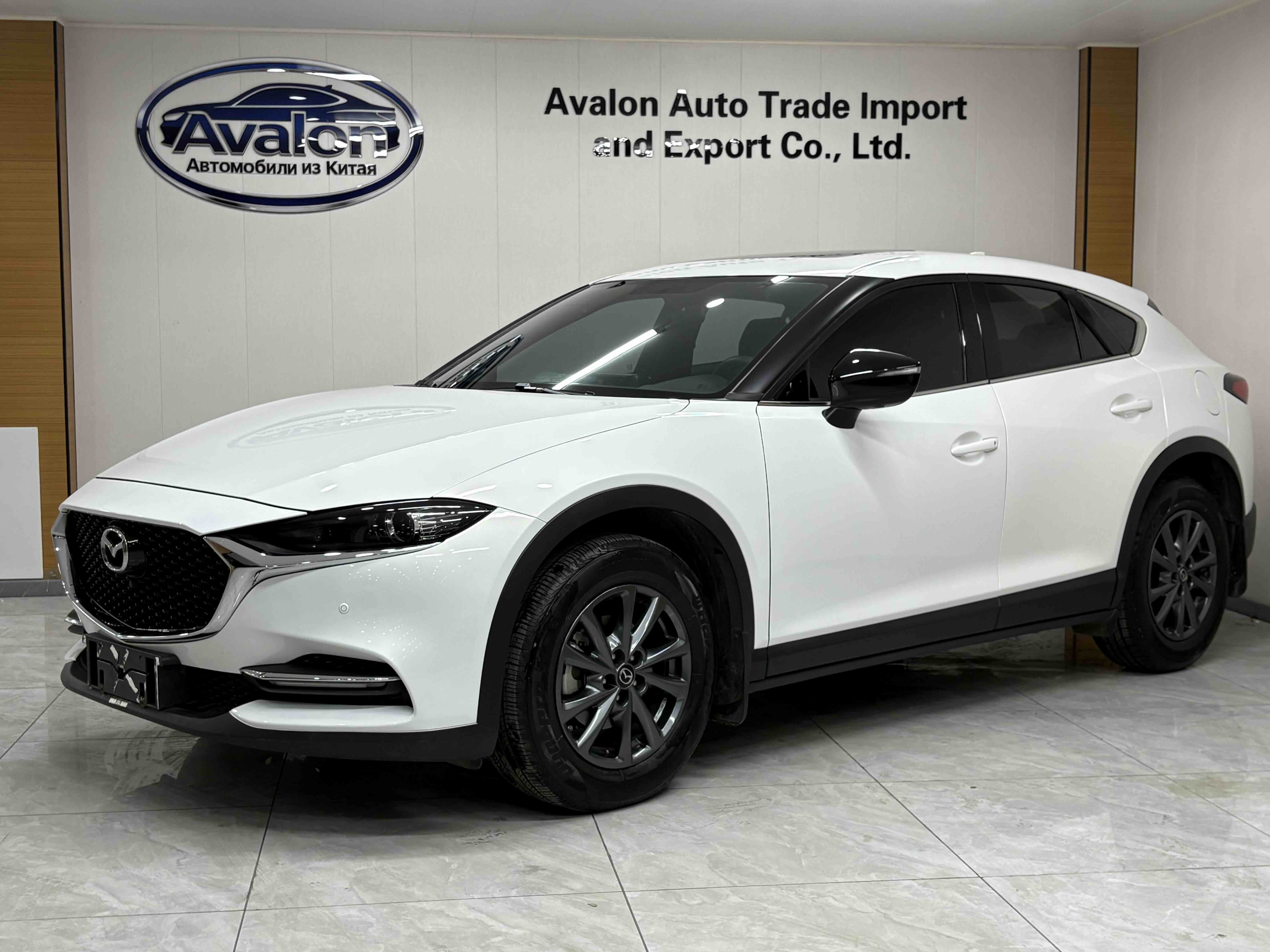 Mazda CX-4 2022 汽车图片 