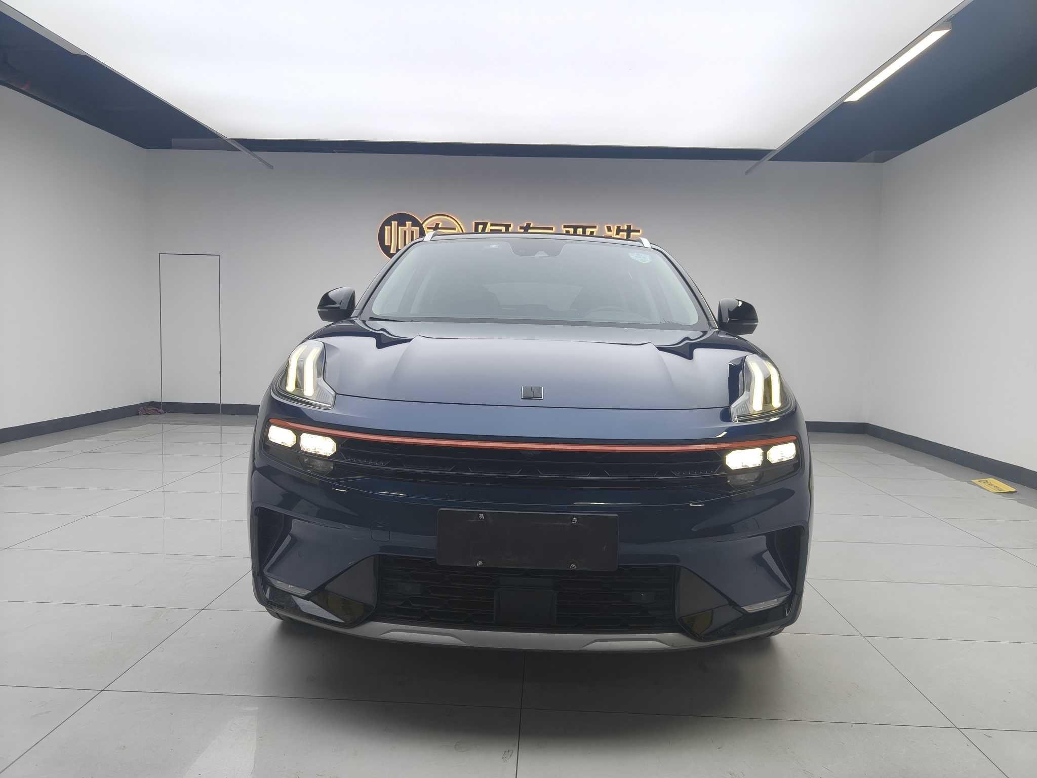 Lynk & Co 06 2021 car image 