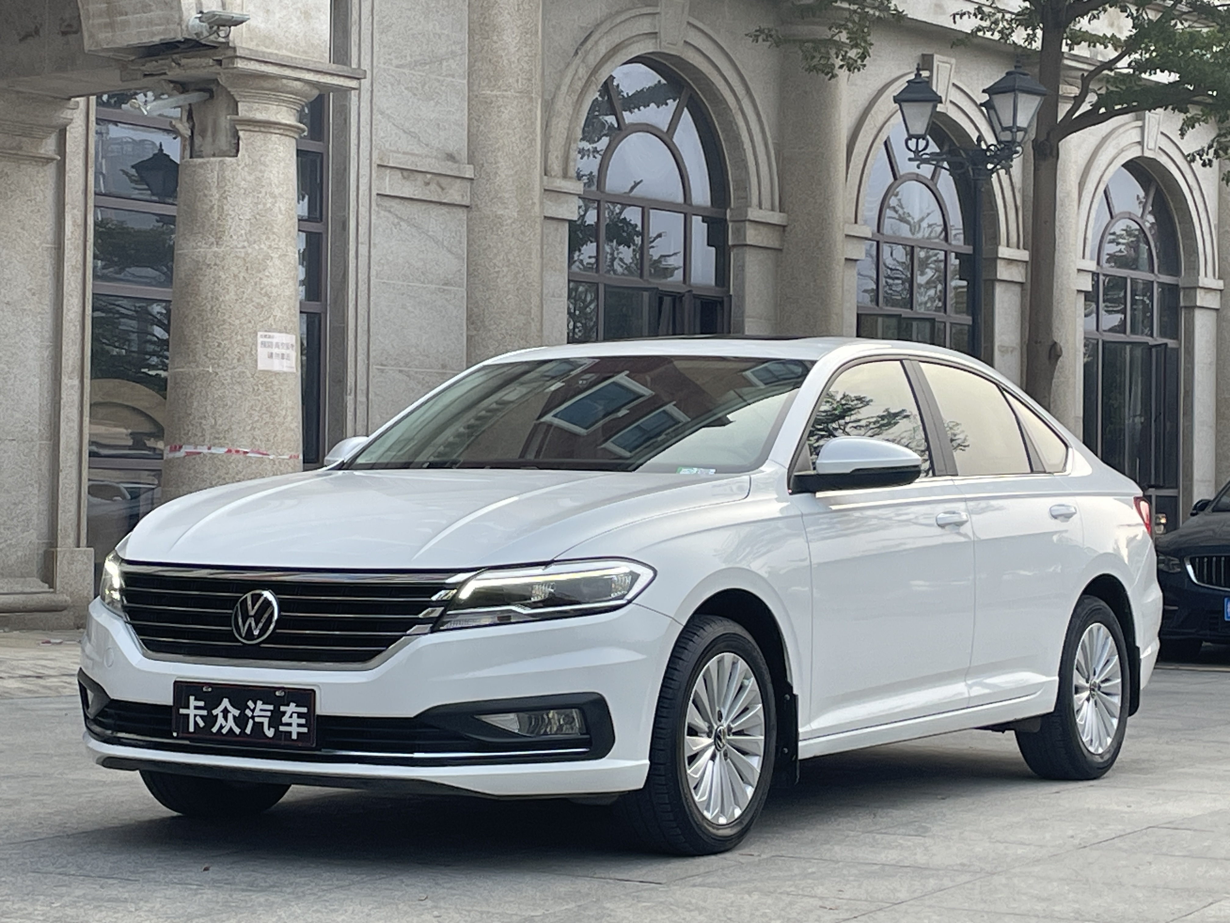 Volkswagen Lavida 2021 car image 
