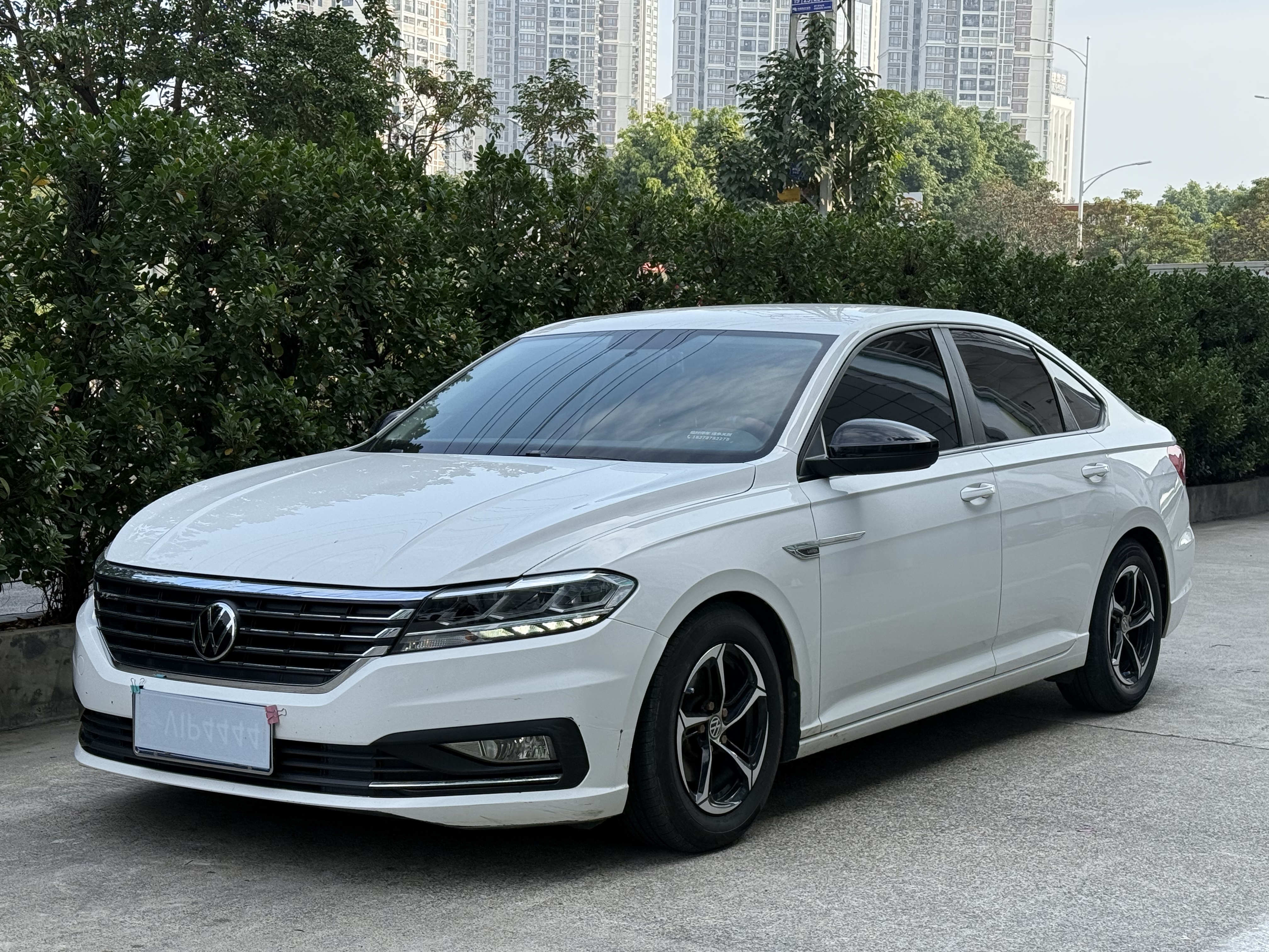 Volkswagen Lavida 2021 car image 