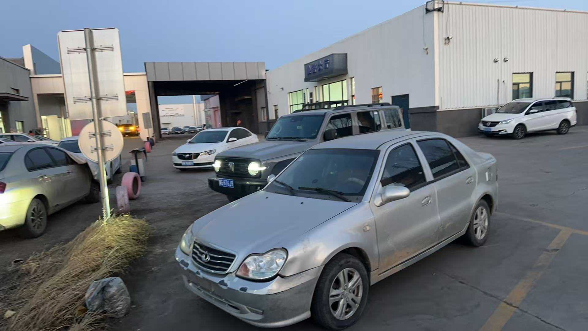 GEELY LibertyShip 2012 car image 