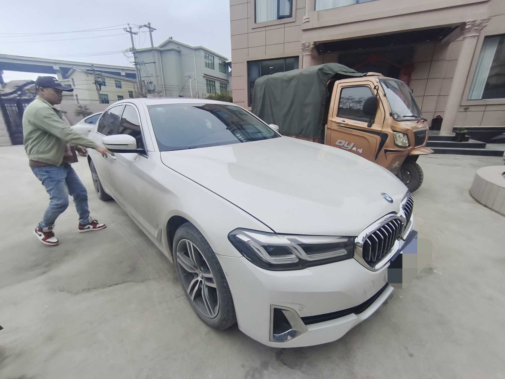 BMW 5 Series 2021 car image 
