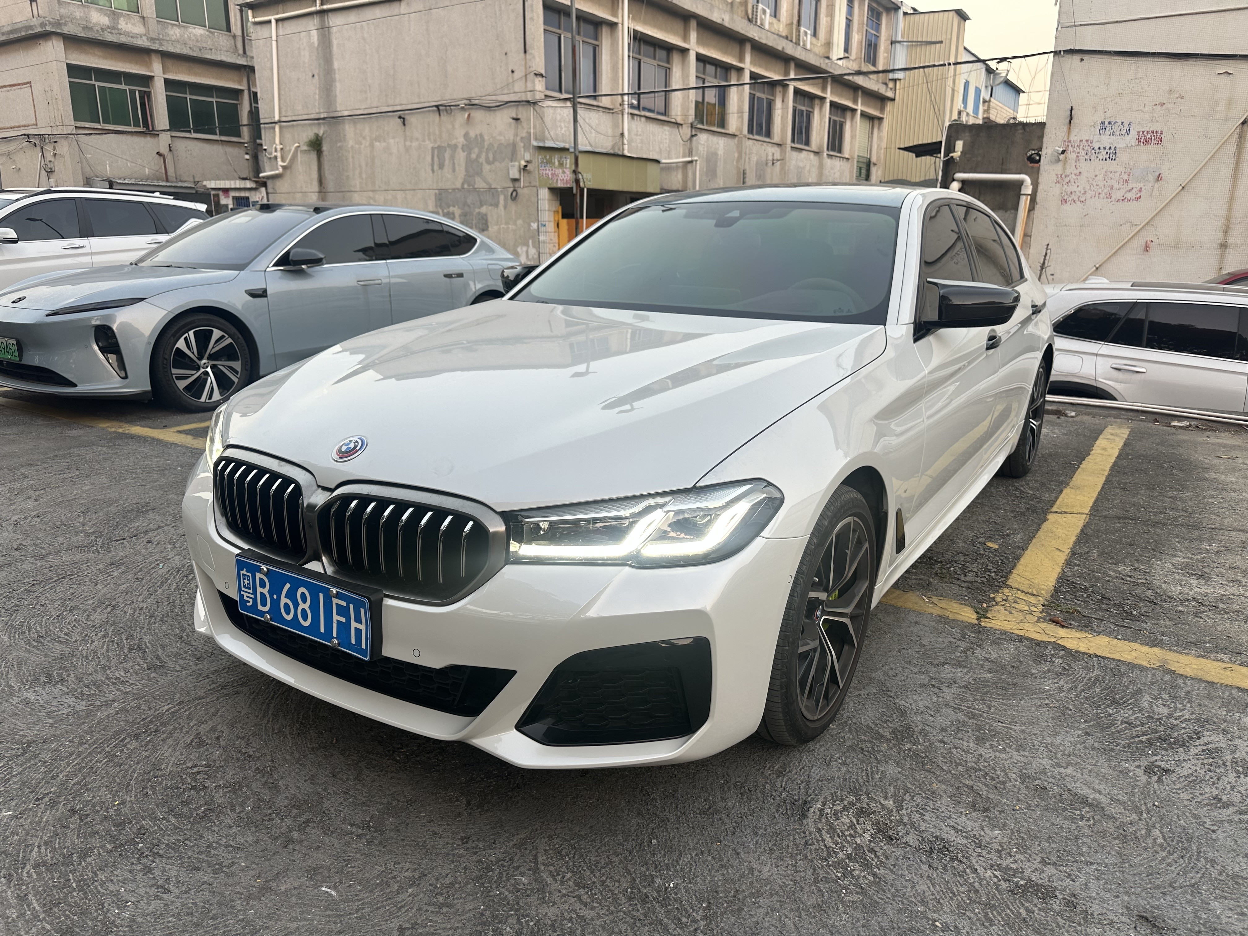BMW 5 Series 2021 car image 