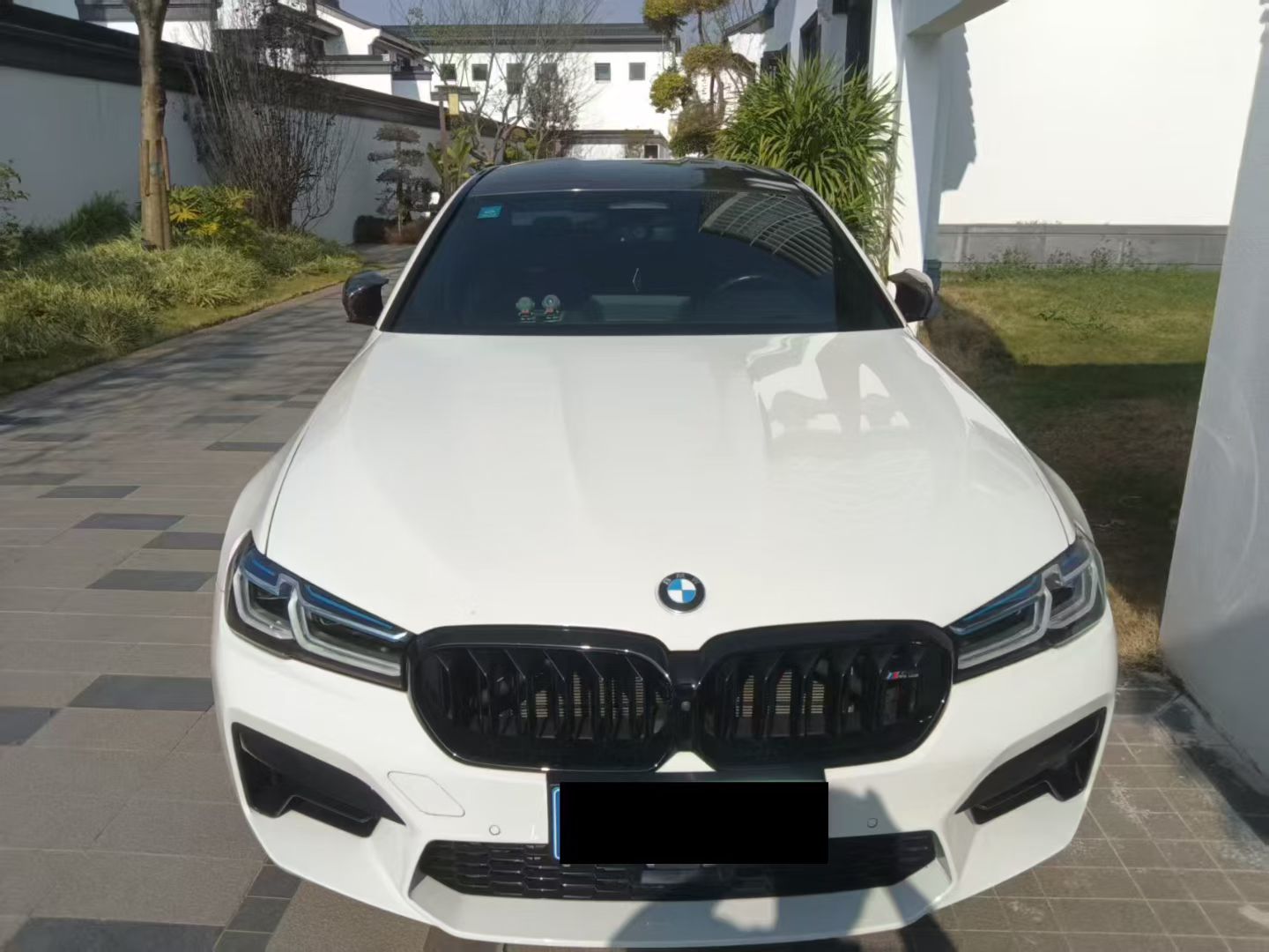 BMW M5 2021 صورة سيارة 