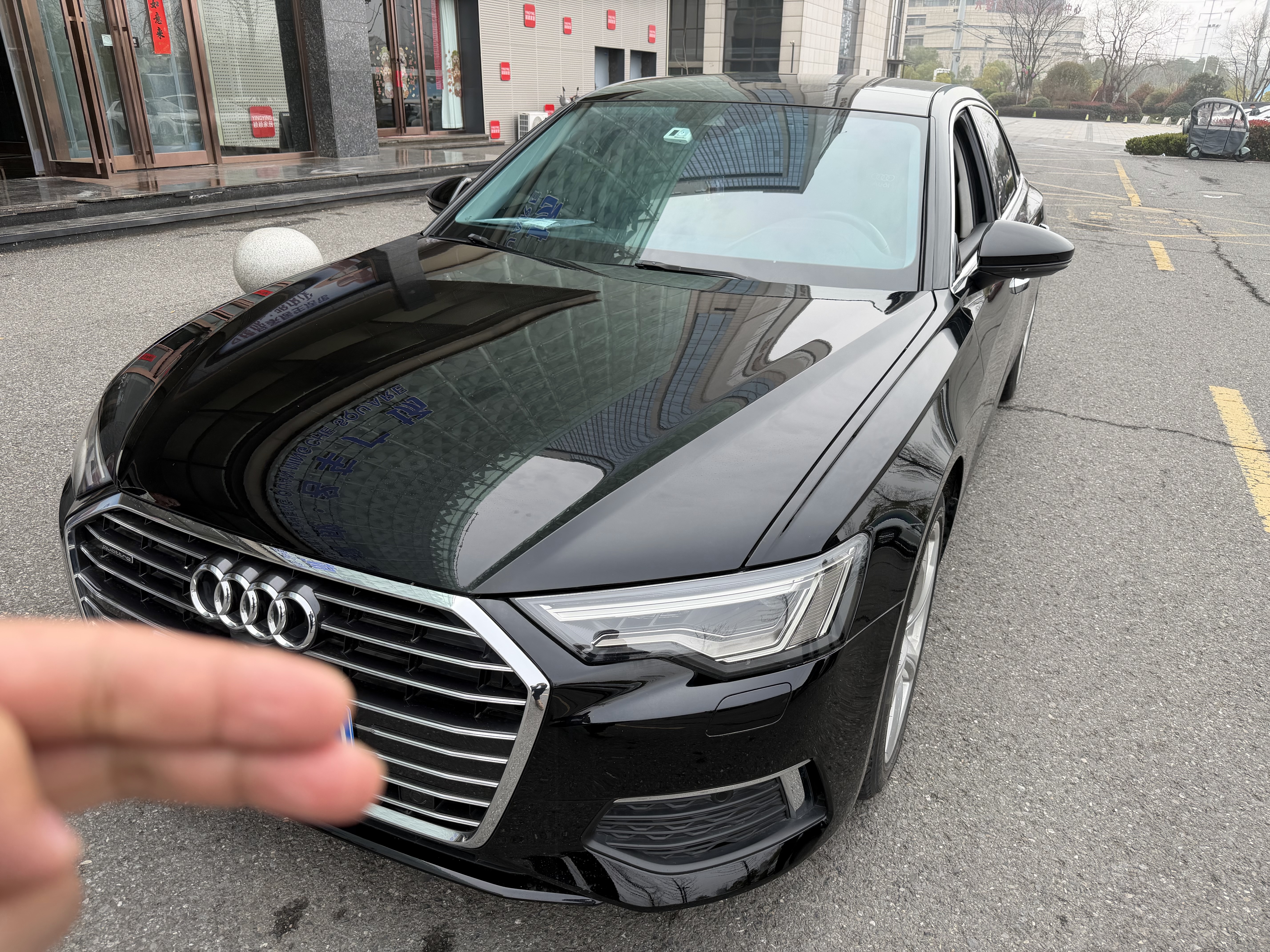 Audi A6L 2021 Audi A6L 2021 car image