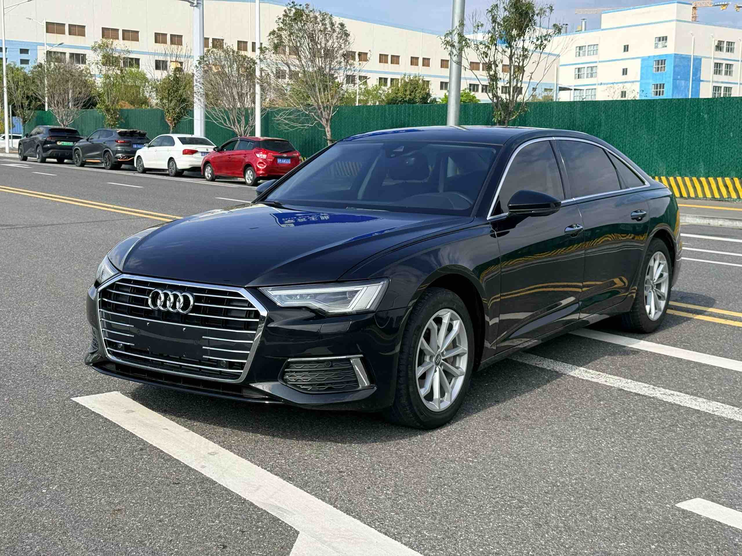 Audi A6L 2021 car image 