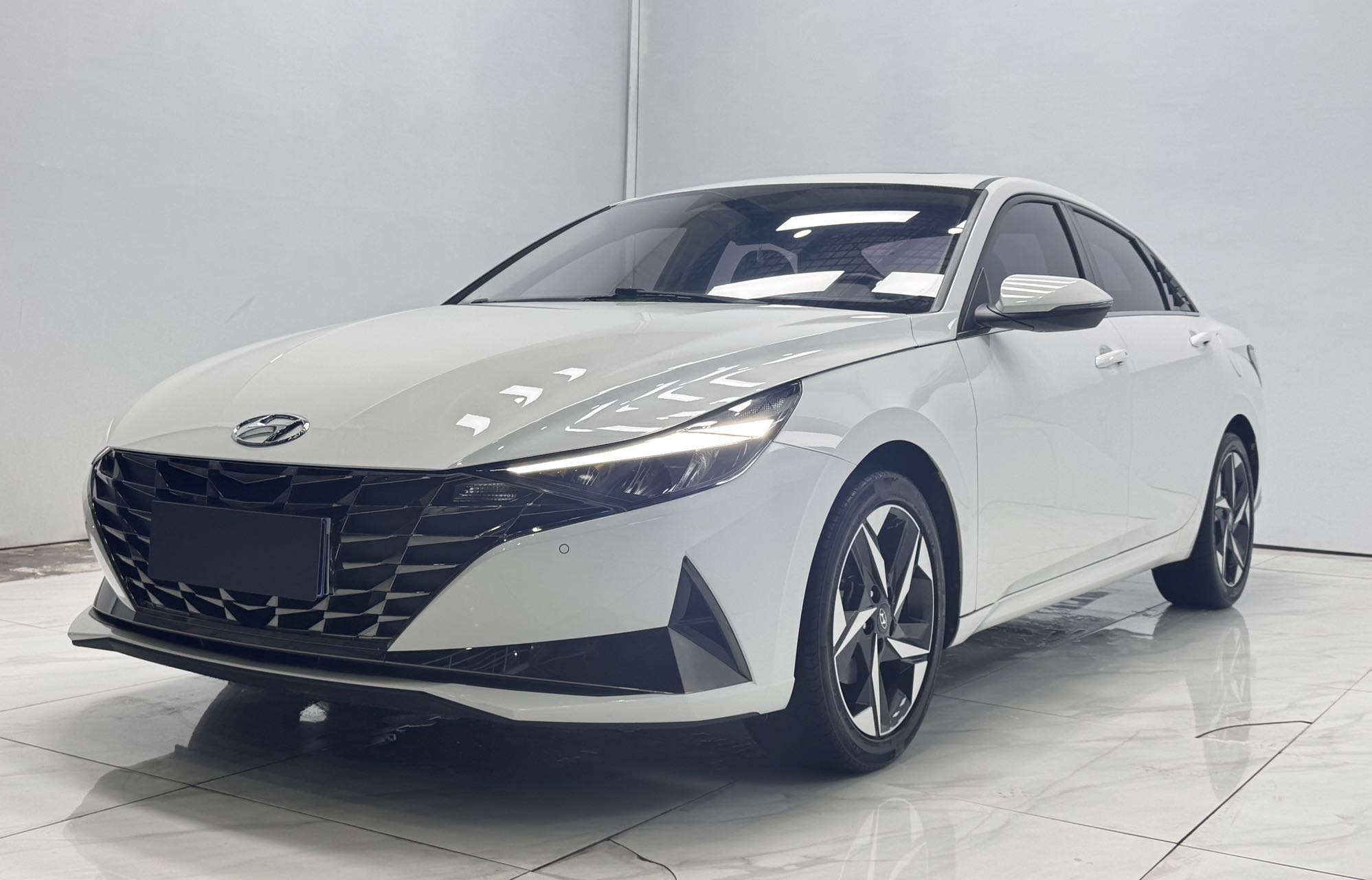 Hyundai Elantra 2021 imagen de coche 