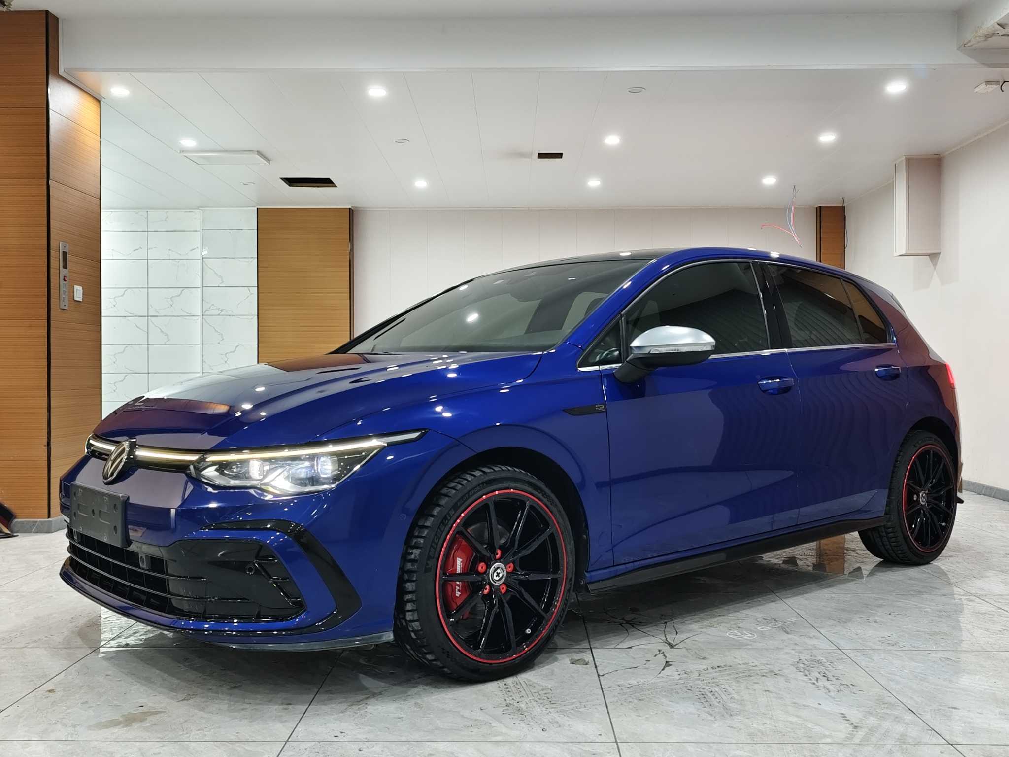 Volkswagen Golf 2021 car image 