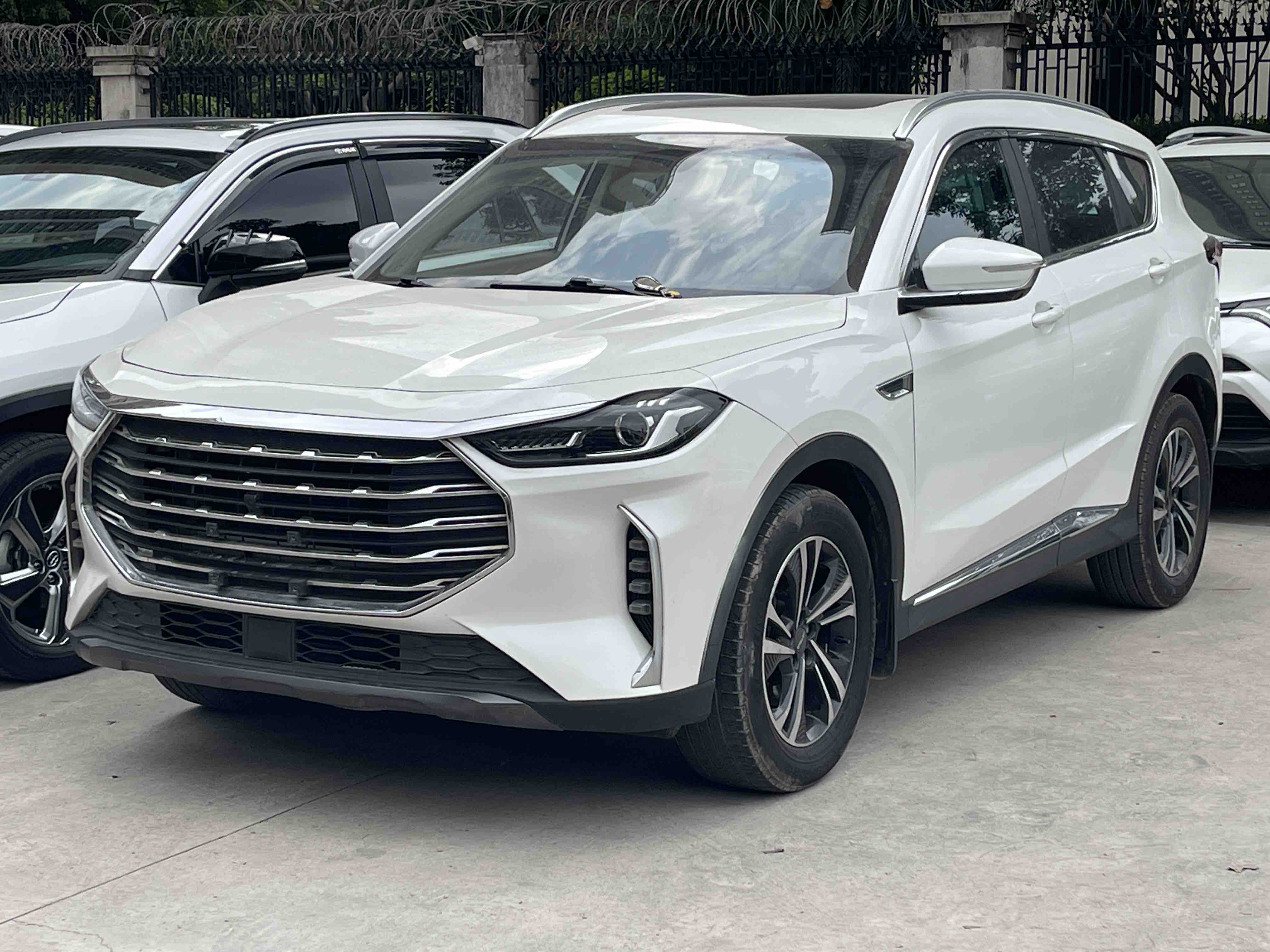 Jetour X70 PLUS 2021 Jetour X70 PLUS 2021 car image