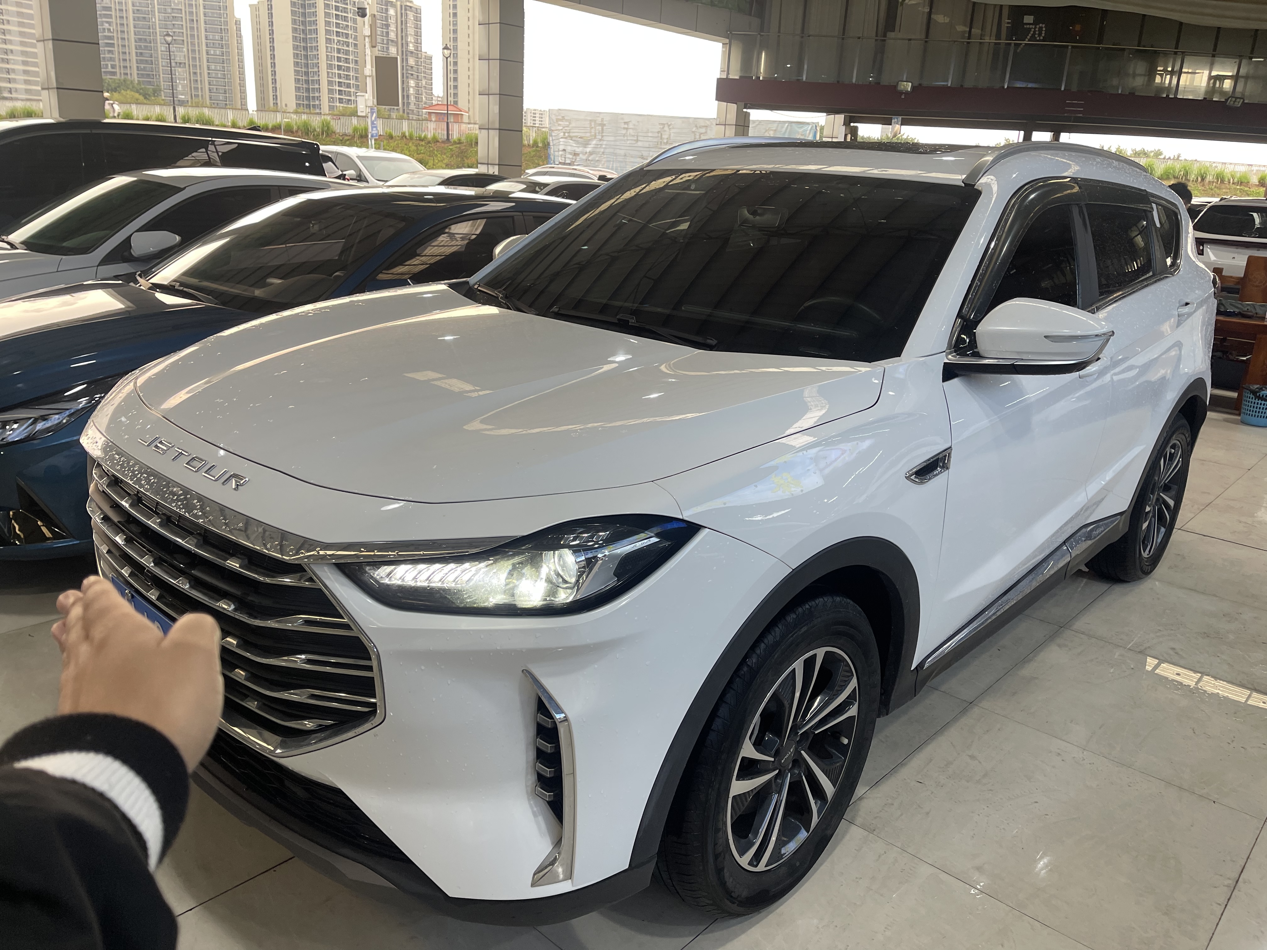 X70 PLUS 2022 X70 PLUS 2022 car image
