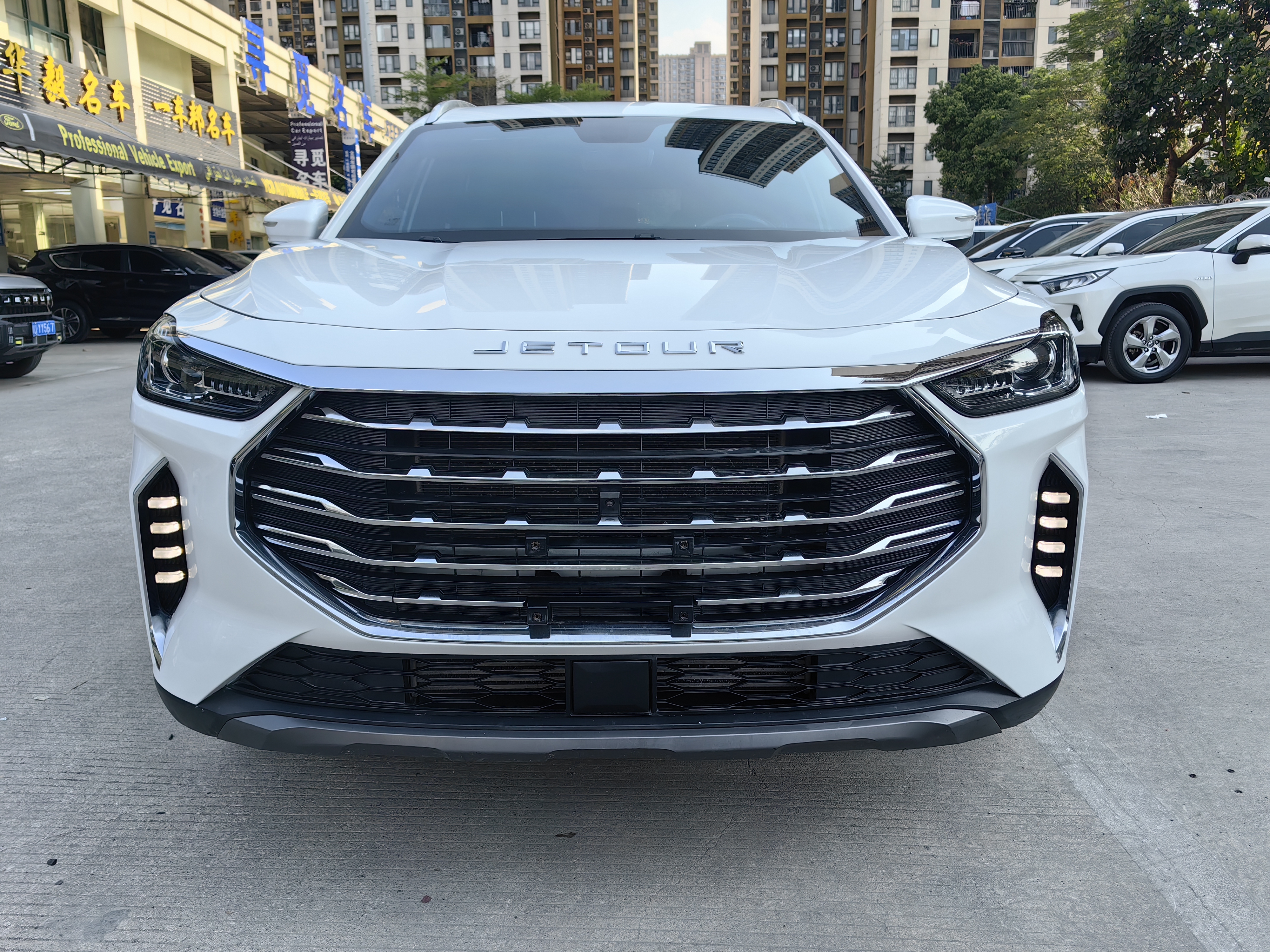 Jetour X70 PLUS 2022 Jetour X70 PLUS 2022 car image