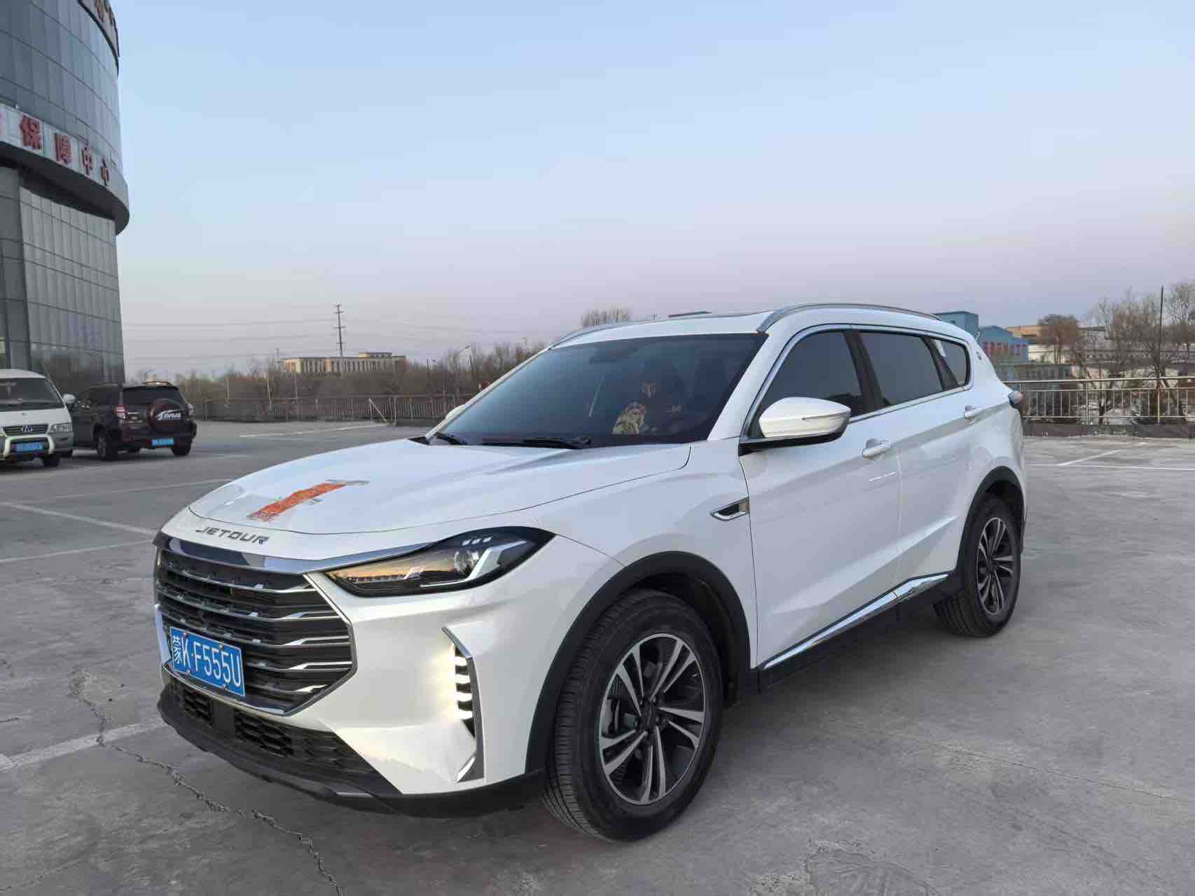 X70 PLUS 2022 car image 