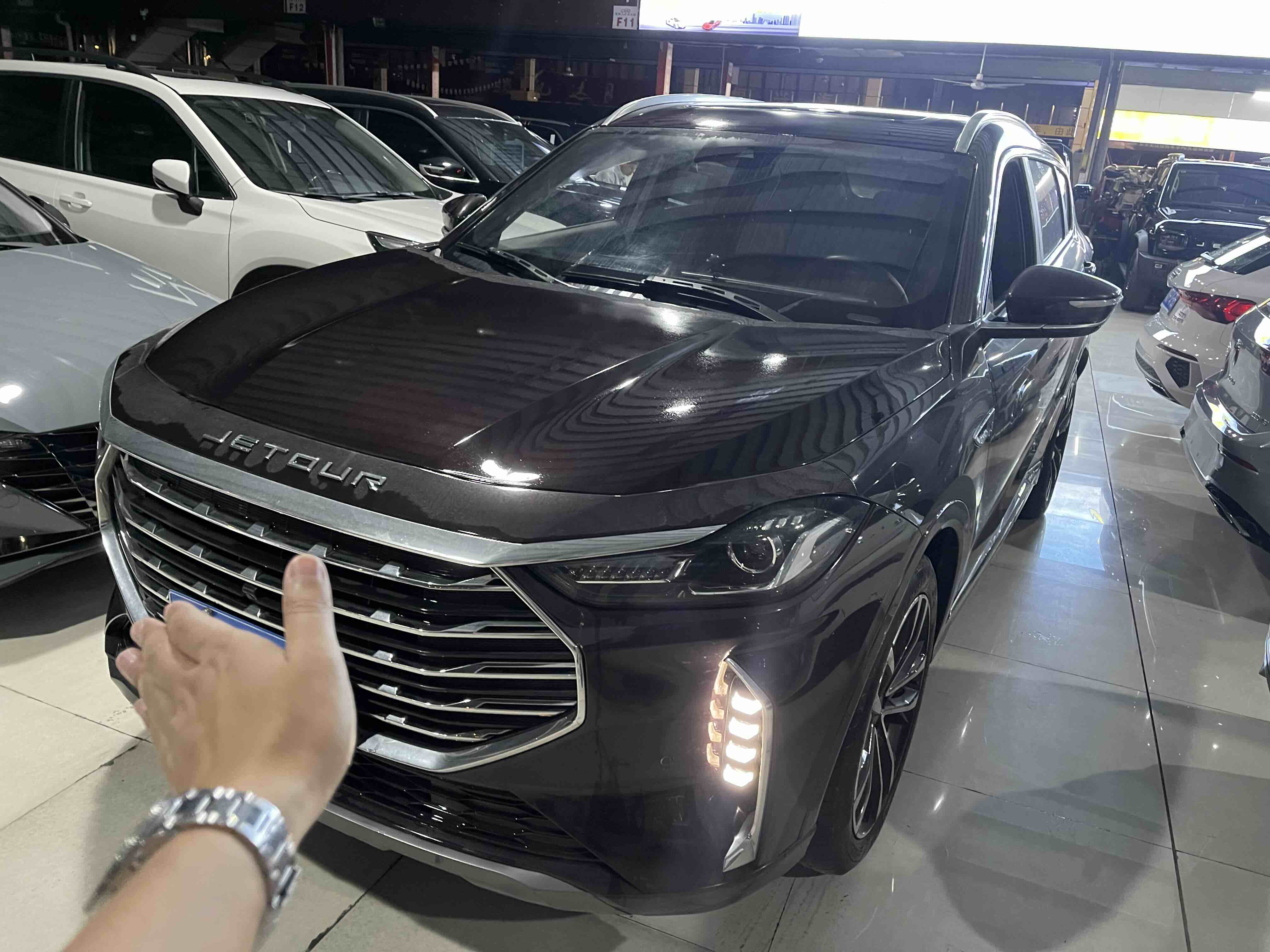 X70 PLUS 2021 car image 