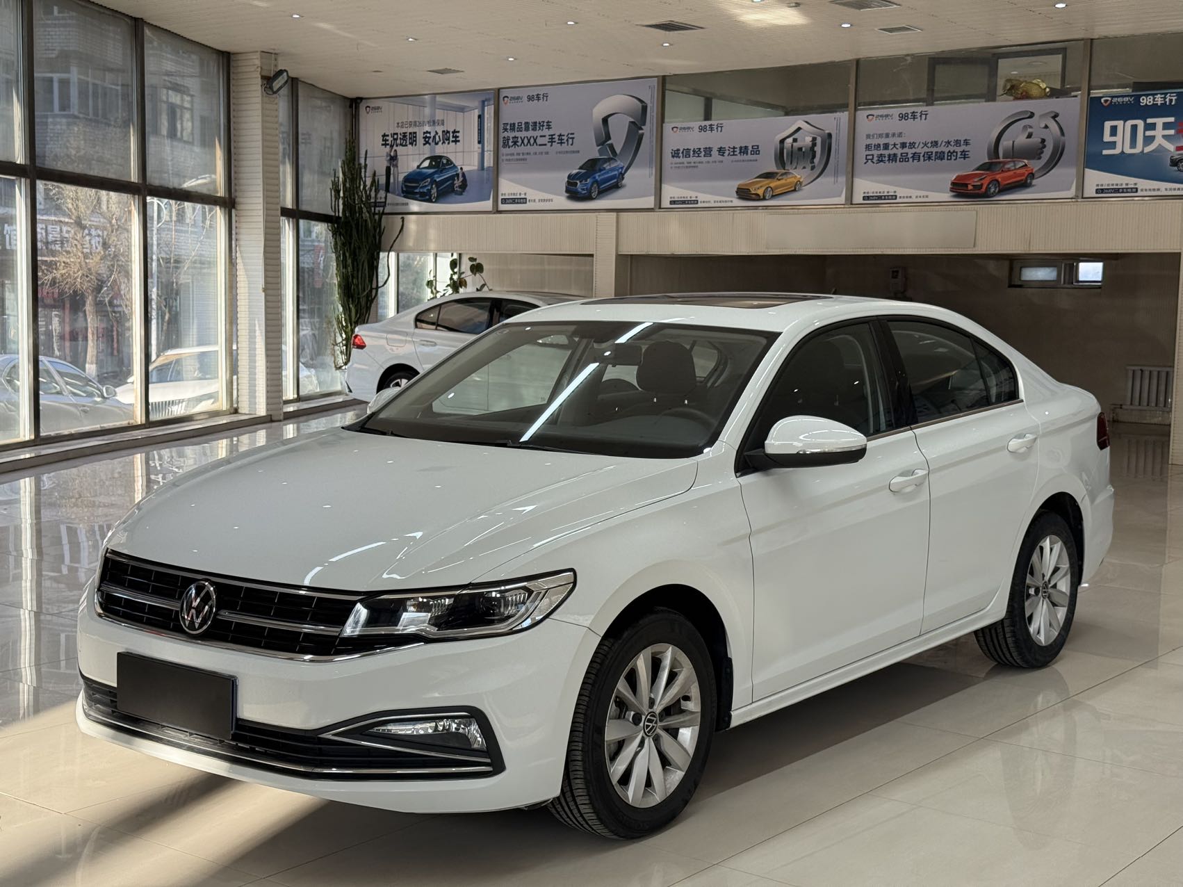 Volkswagen Bora 2021 car image 