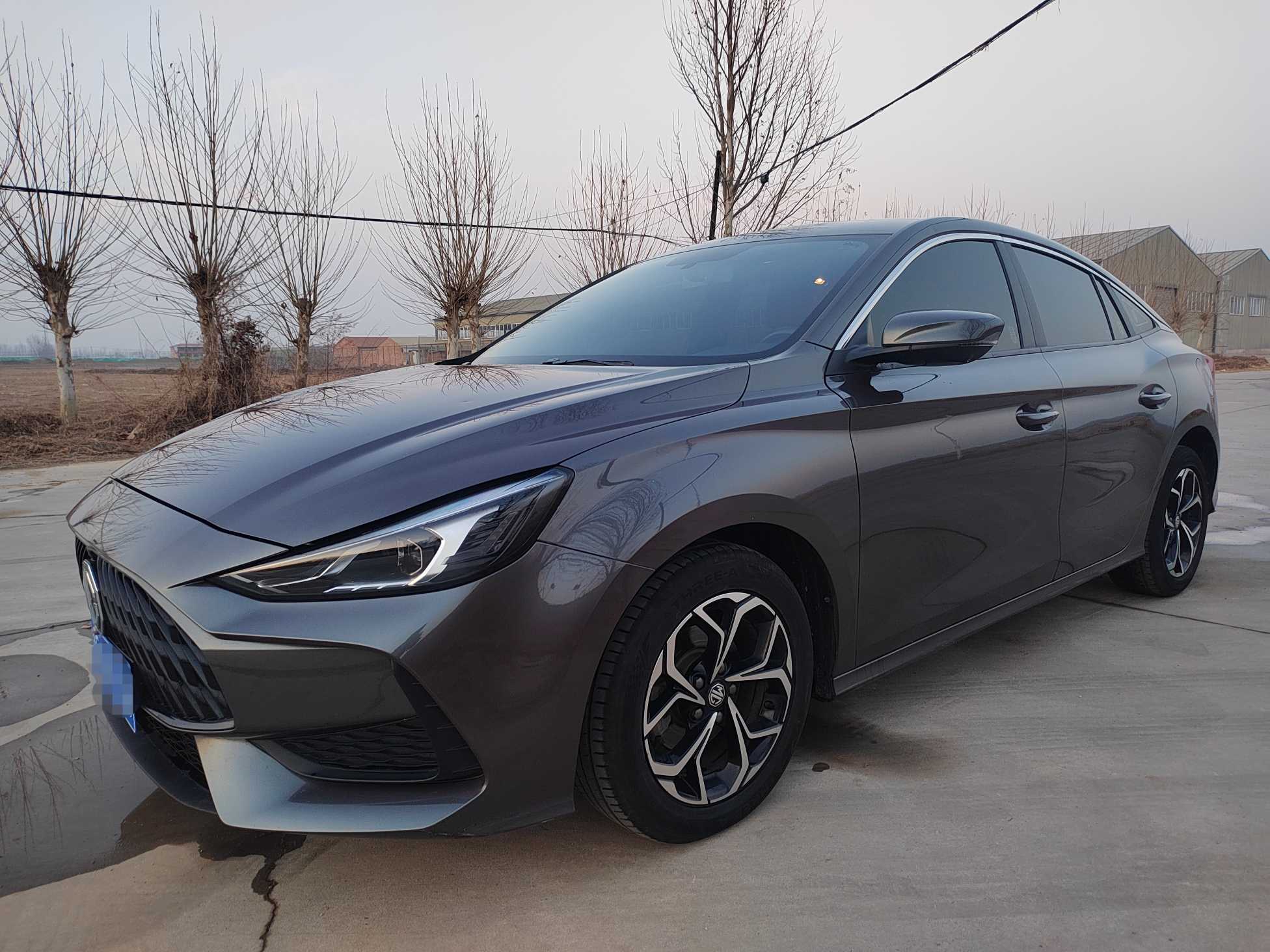 5 2021 5 2021 car image