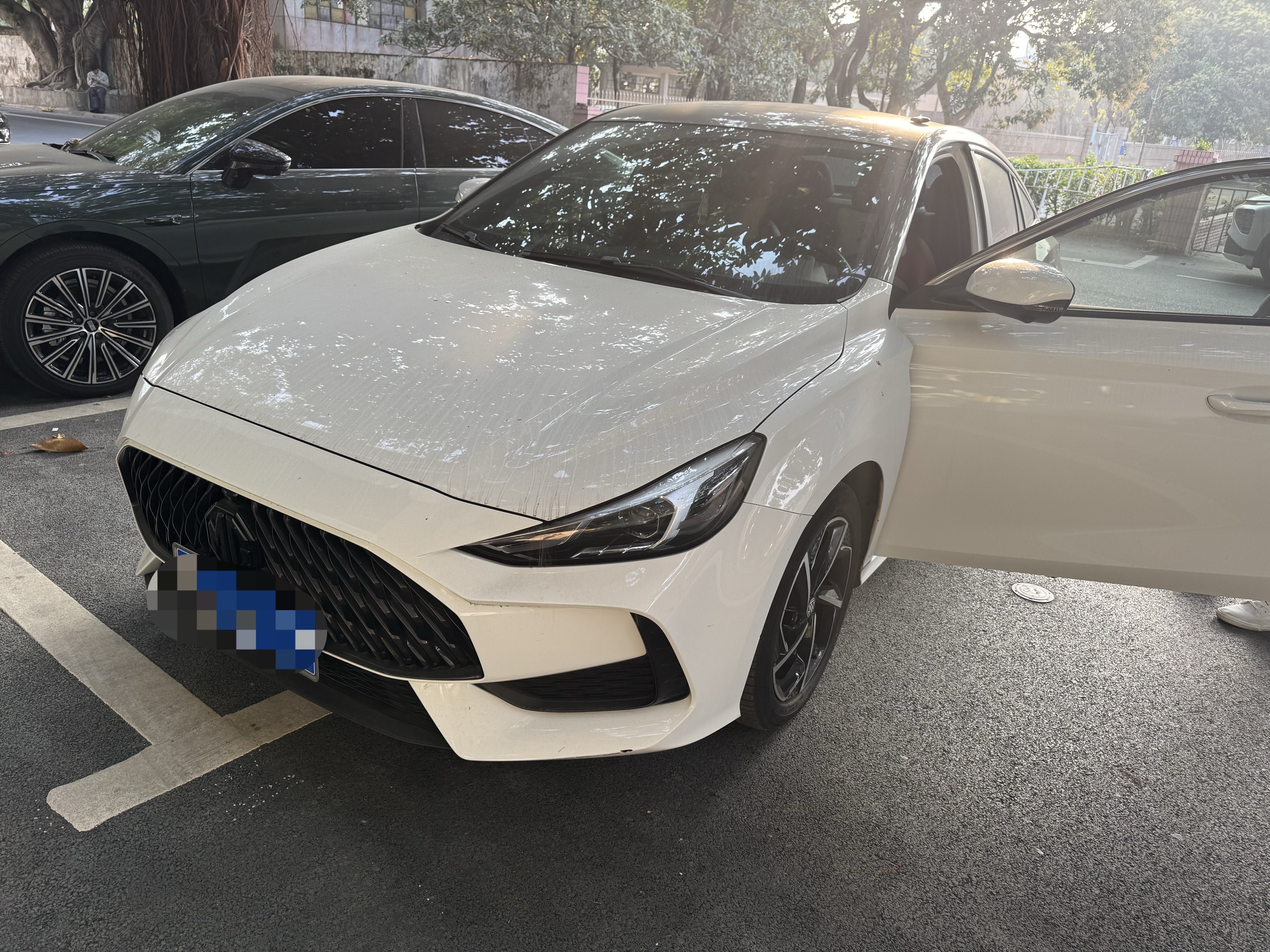 5 2022 5 2022 immagine di auto