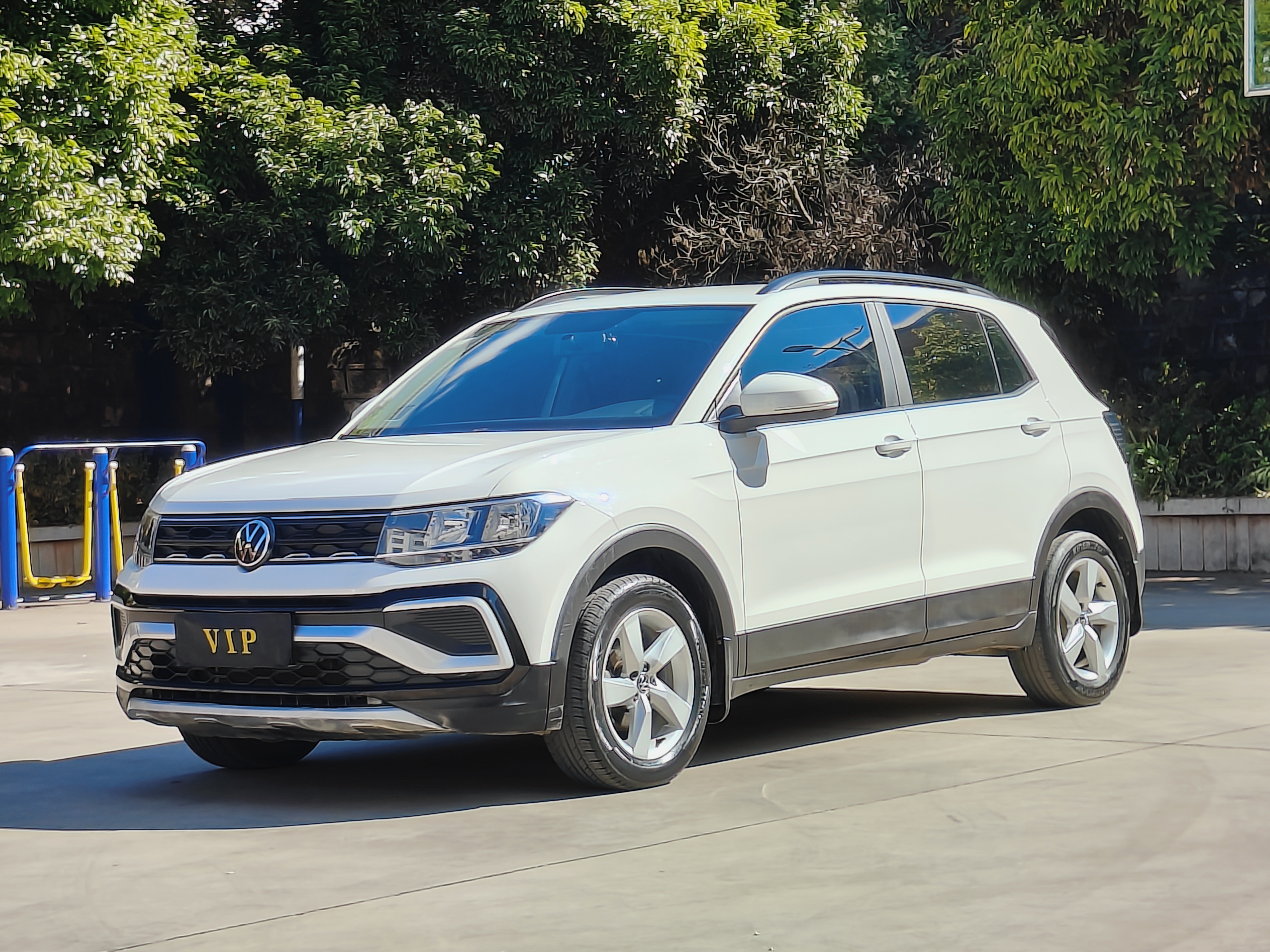 Volkswagen T-Cross 2021 car image 