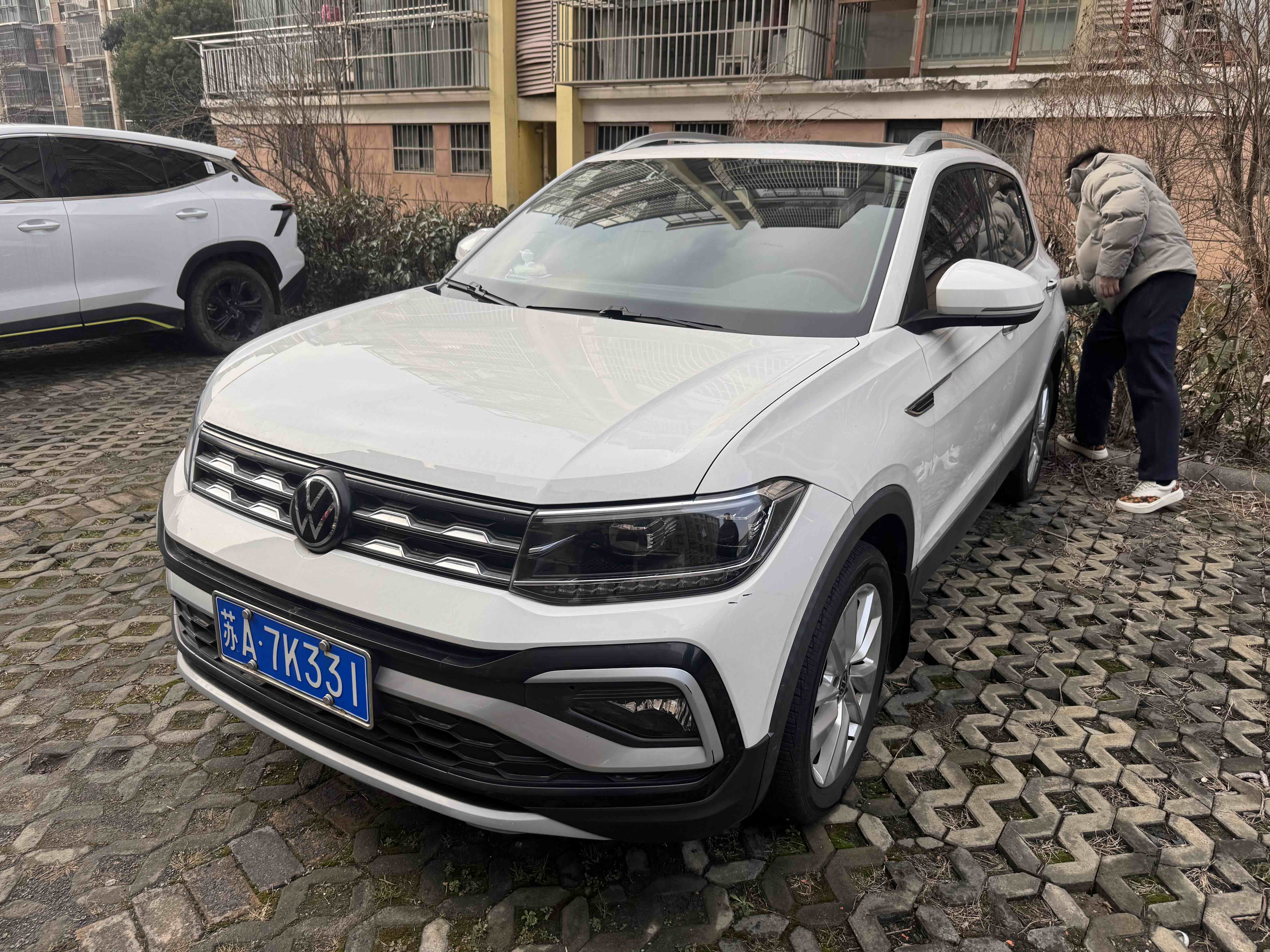 Volkswagen T-Cross 2021 car image 