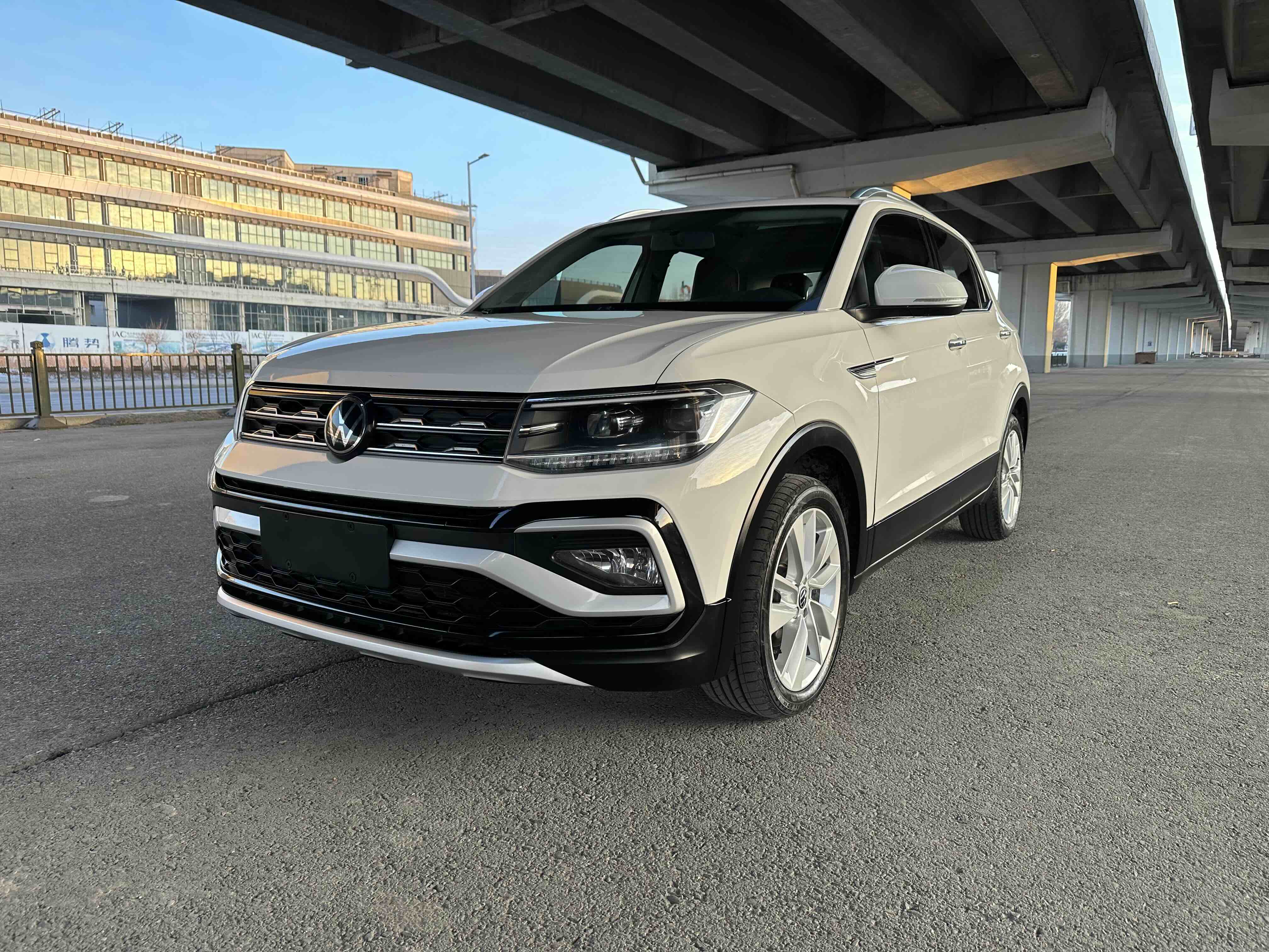 Volkswagen T-Cross 2021 Volkswagen T-Cross 2021 car image