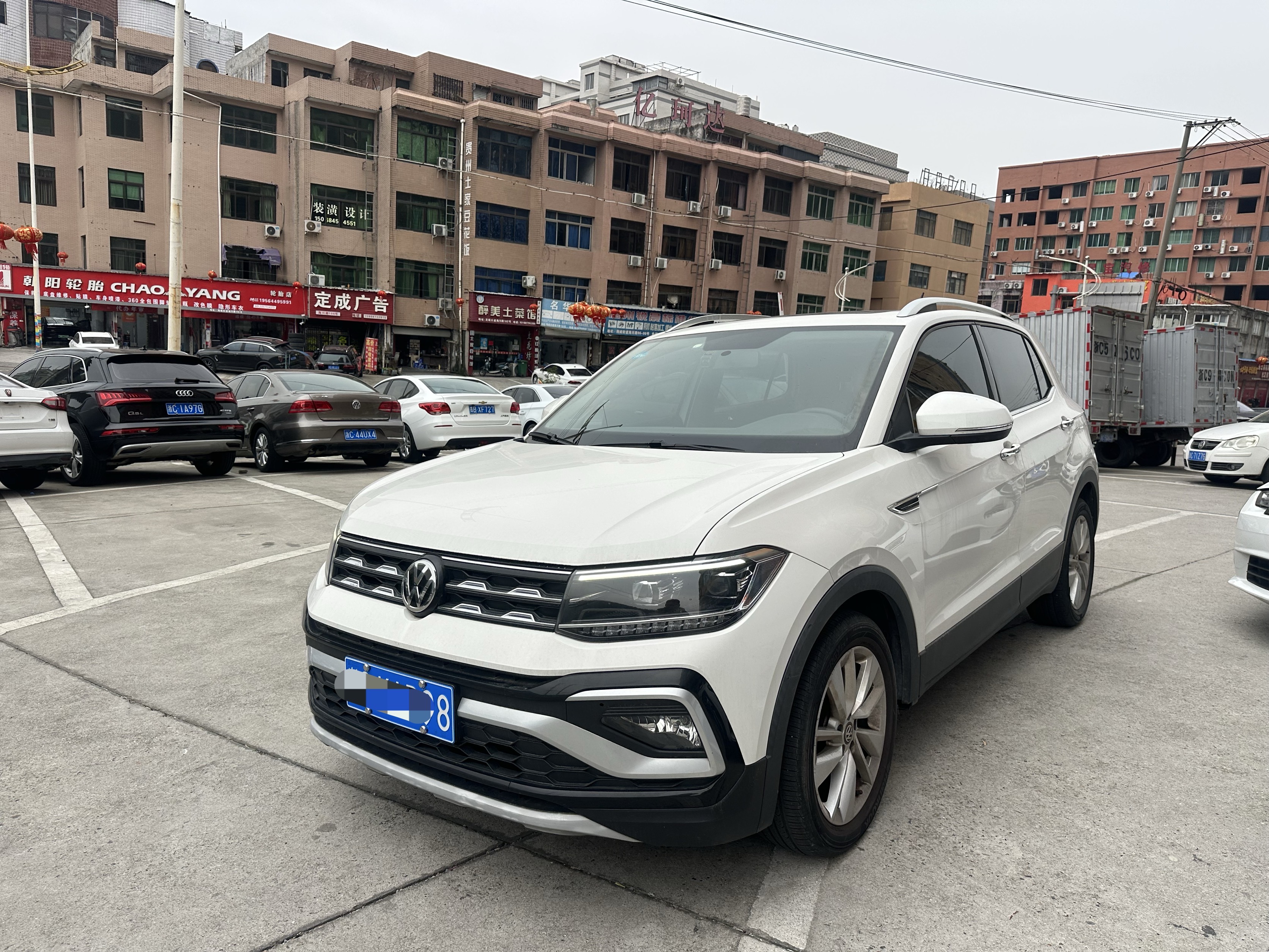 Volkswagen T-Cross 2020 car image 