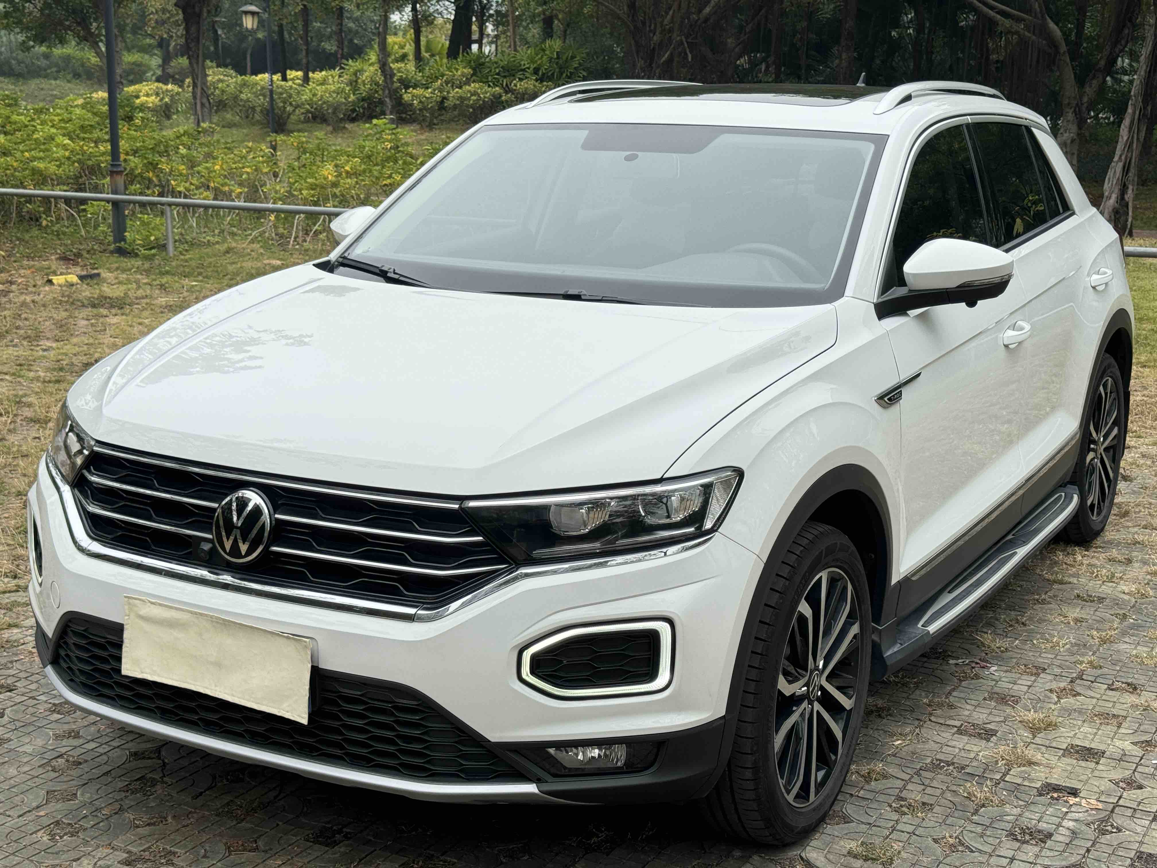 Volkswagen T-Roc 2022 Volkswagen T-Roc 2022 car image