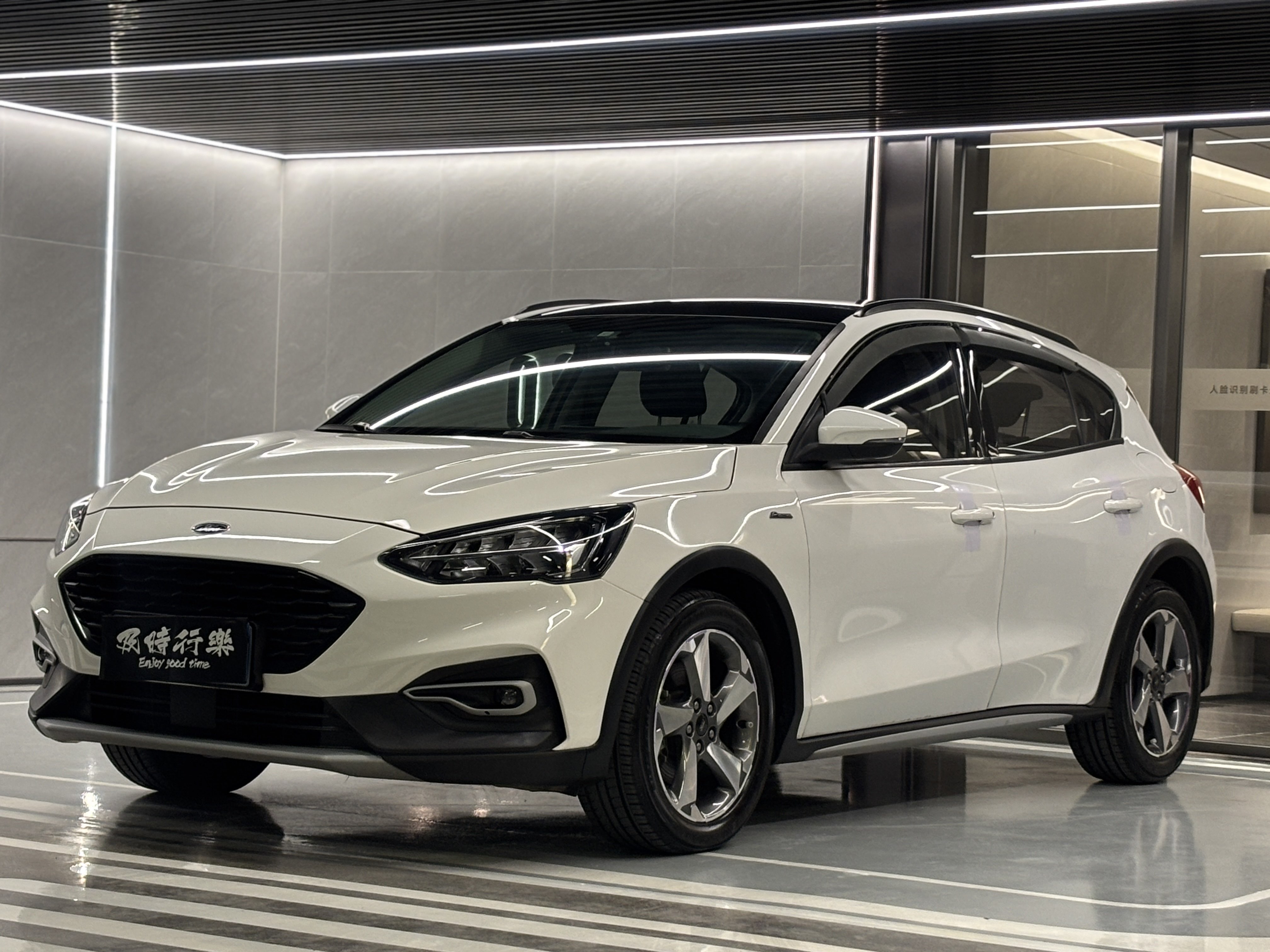 Ford Focus Active 2021 car image 