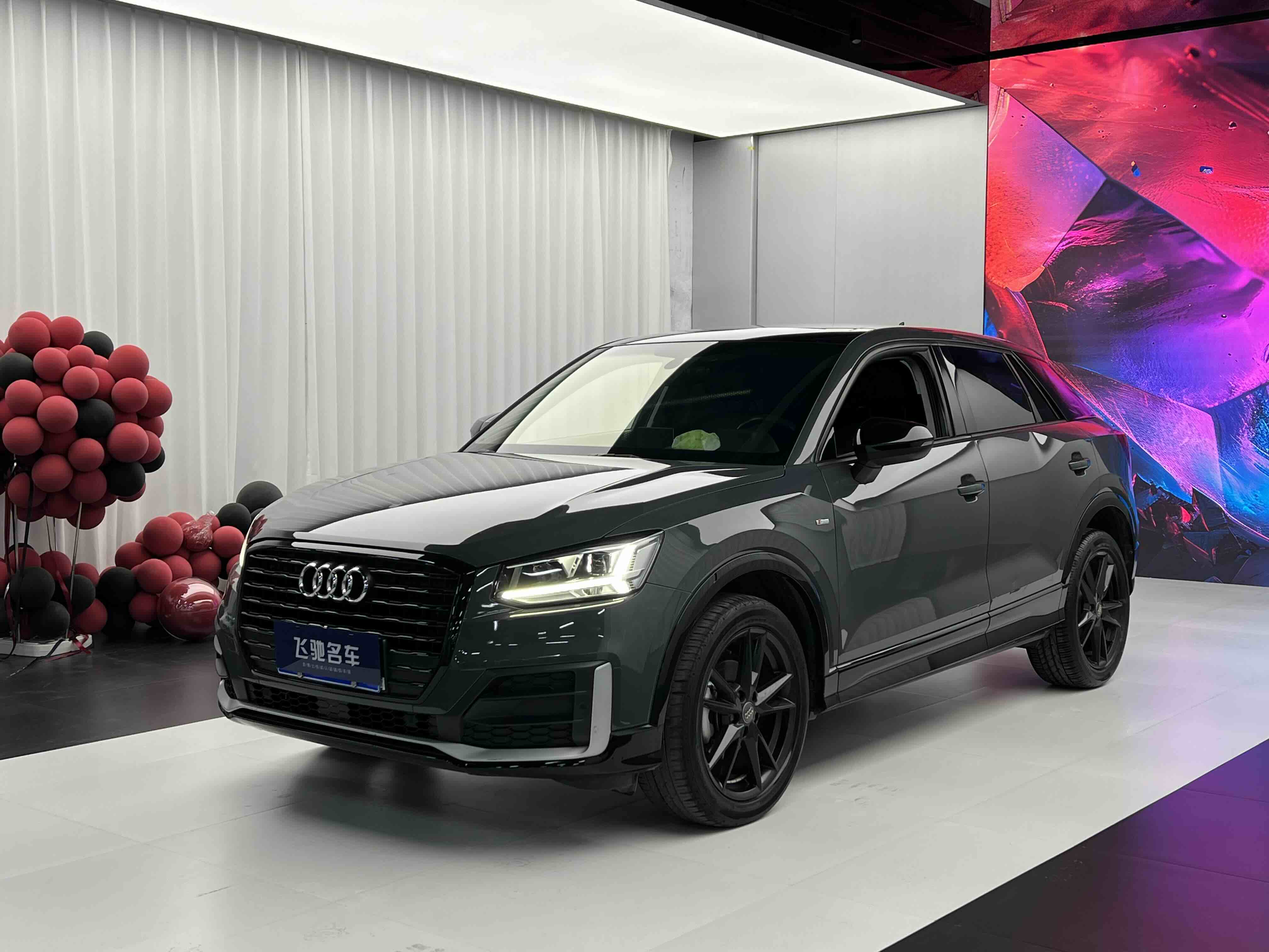 Audi Q2L 2021 car image 