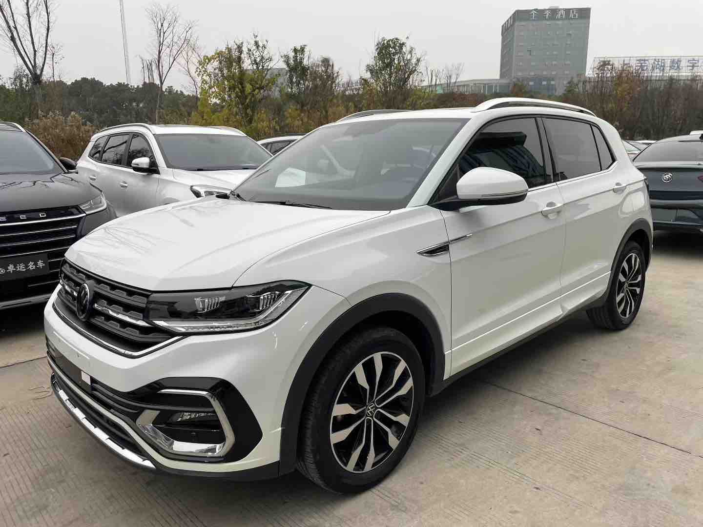 Volkswagen Tacqua 2023 Volkswagen Tacqua 2023 immagine di auto