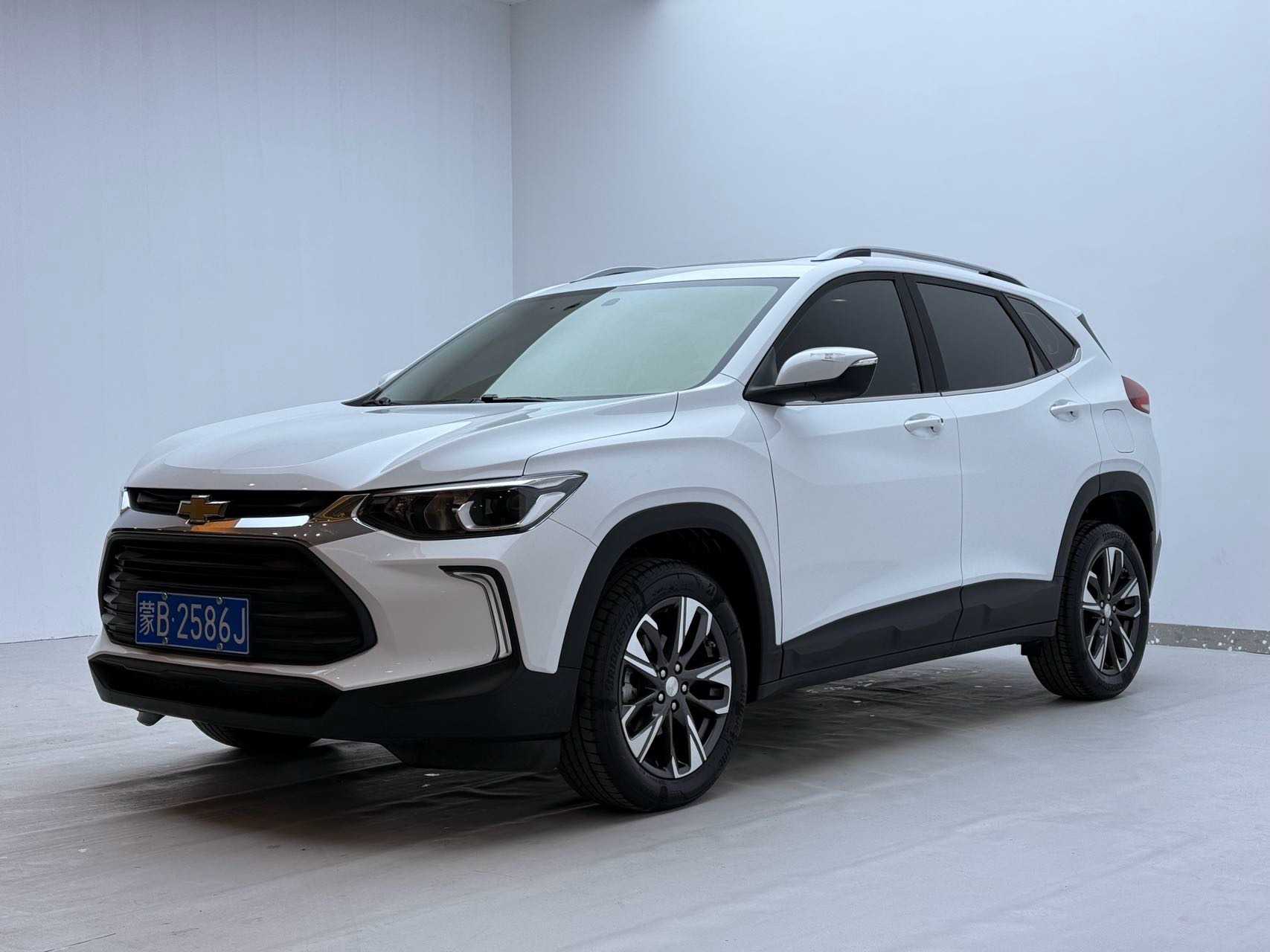 Chevrolet Tracker 2021 car image 