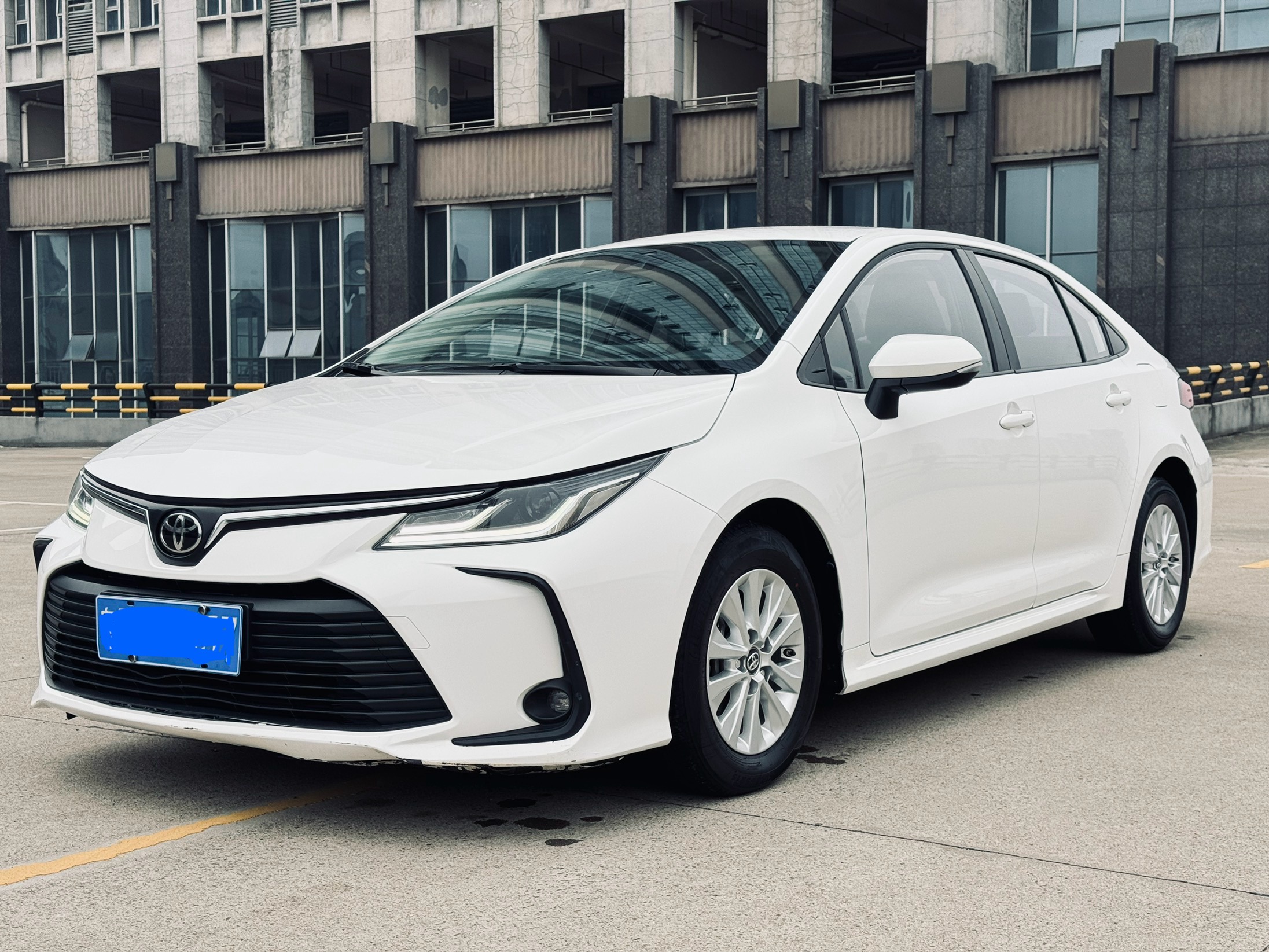 Toyota Corolla 2023 car image 
