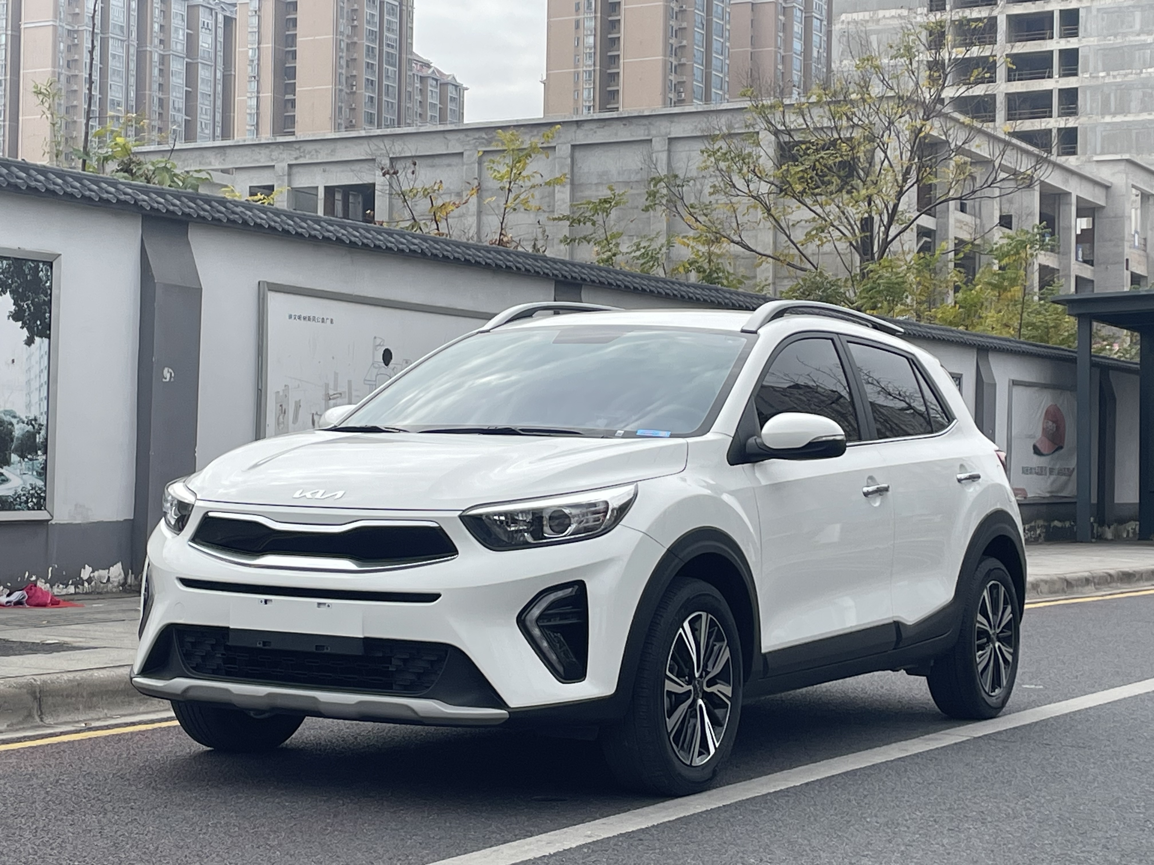 Kia KX1 2022 car image 