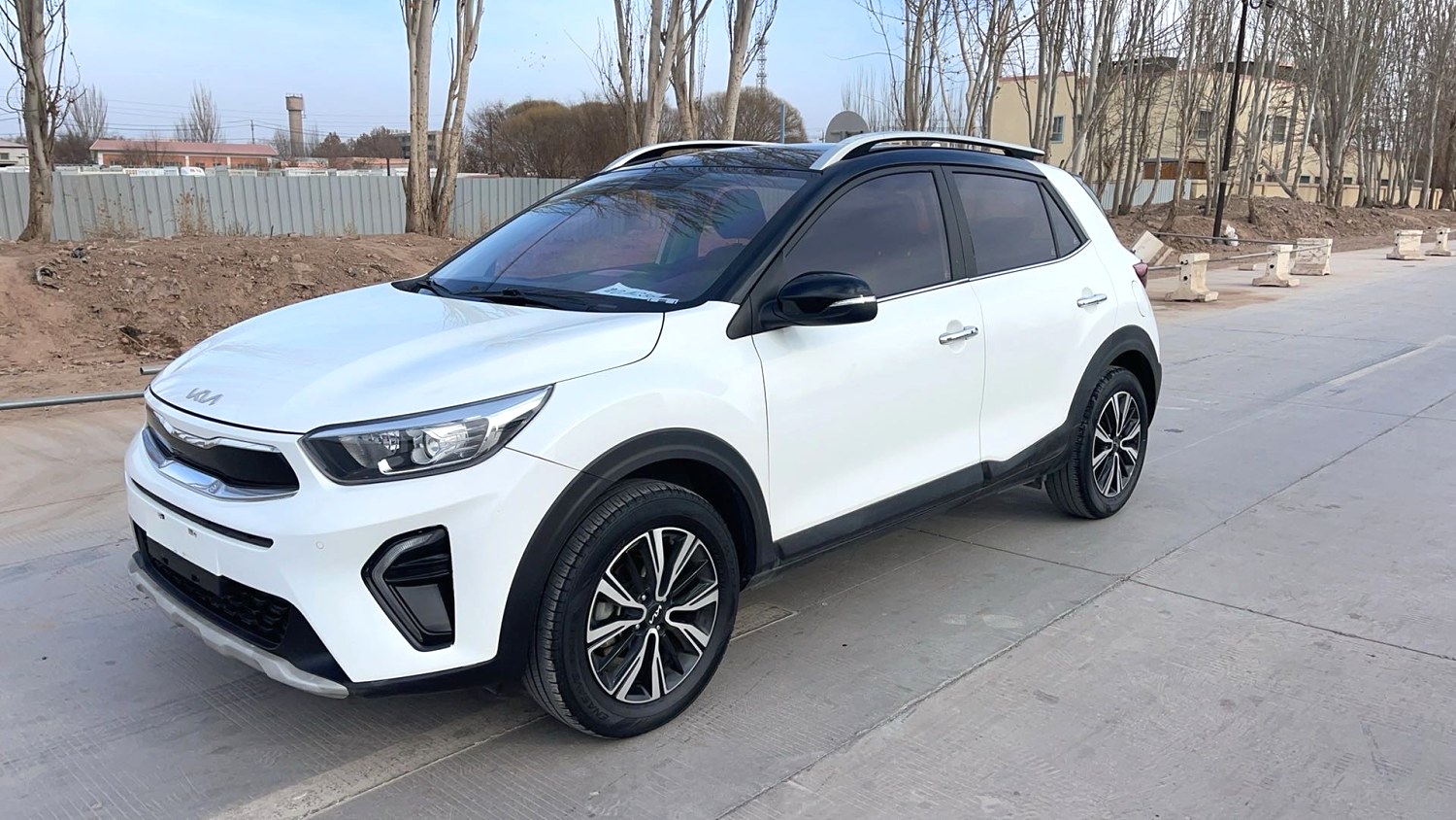 Kia KX1 2021 汽车图片 