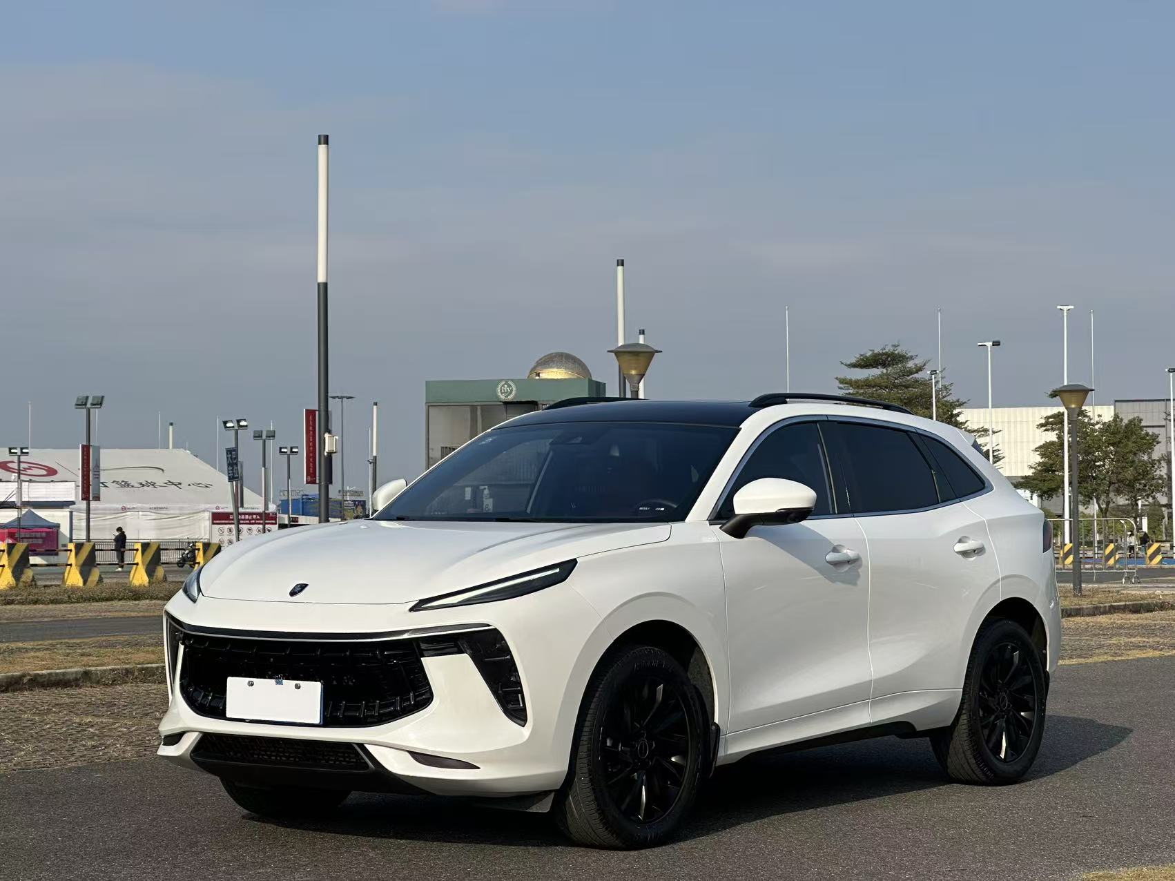 Forthing T5 EVO 2023 car image 