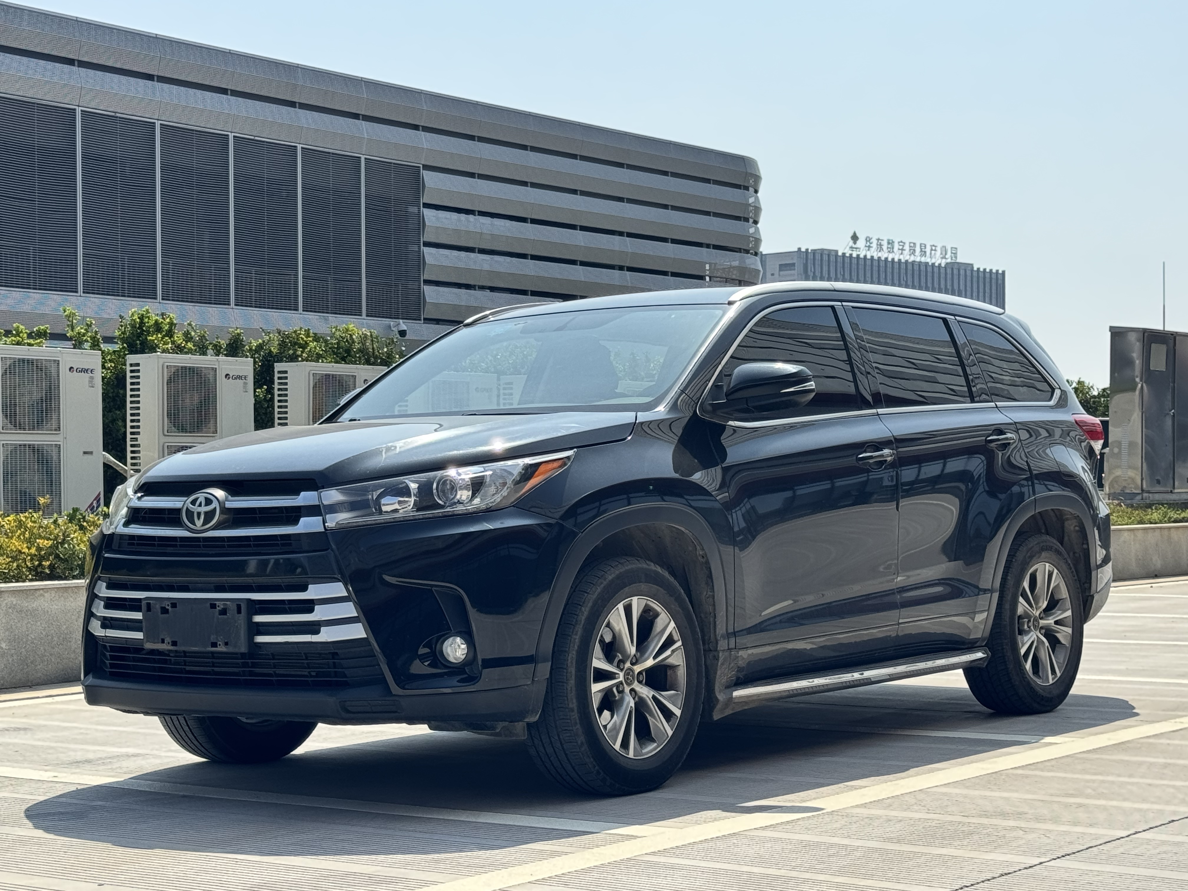 Toyota Highlander 2020 Toyota Highlander 2020 car image