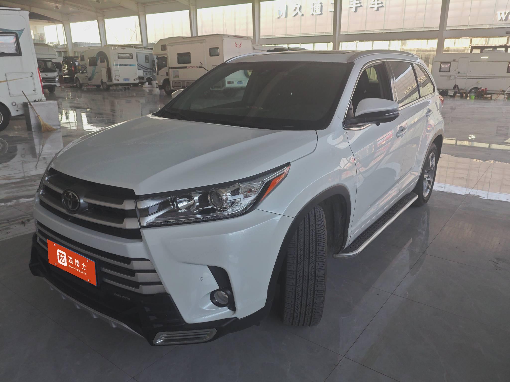 Toyota Highlander 2022 汽车图片 