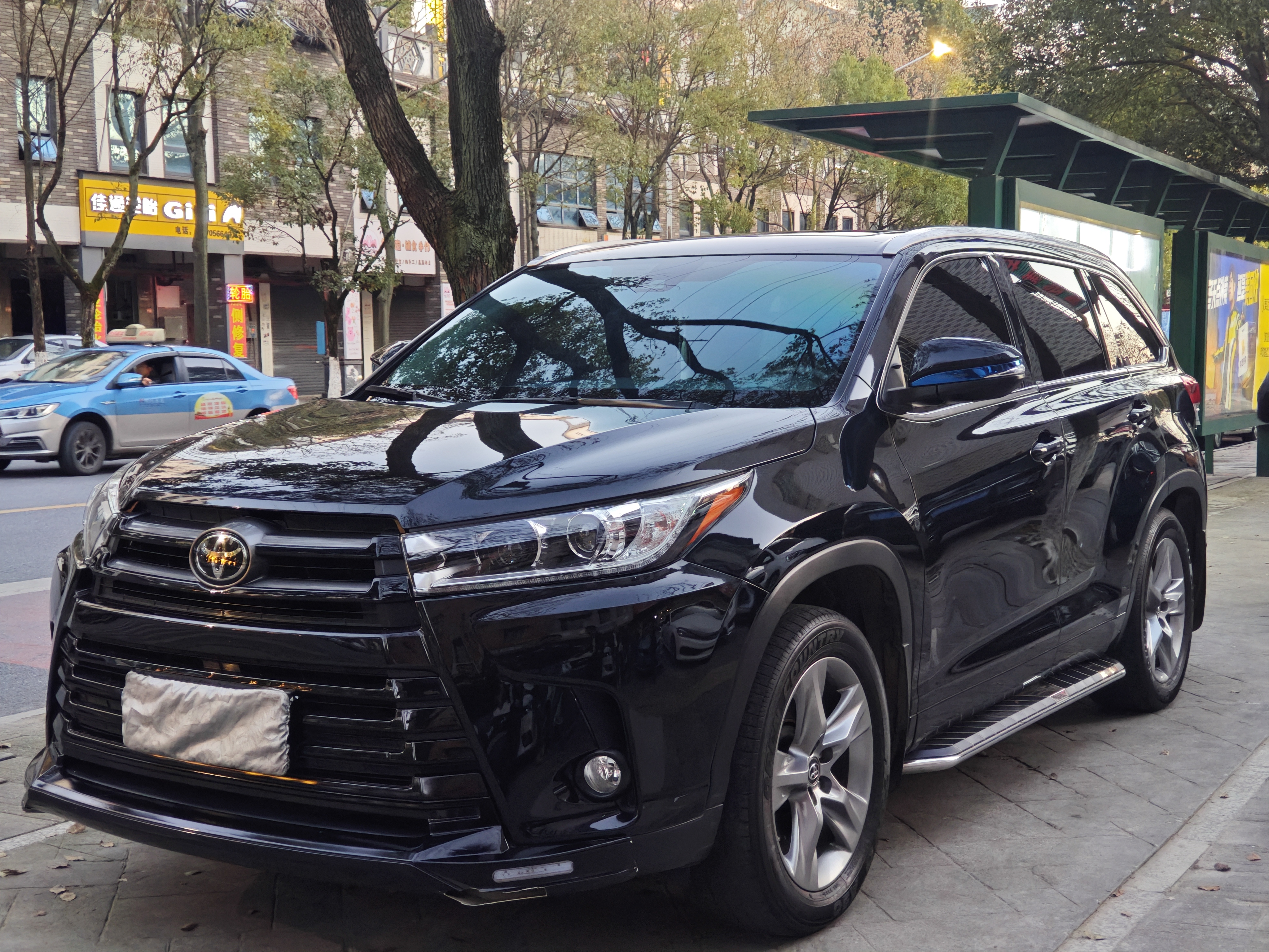 Toyota Highlander 2021 汽车图片 
