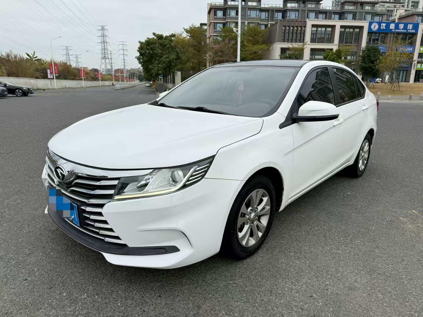 Soueast A5 Wing Dance 2021 Soueast A5 Wing Dance 2021 car image