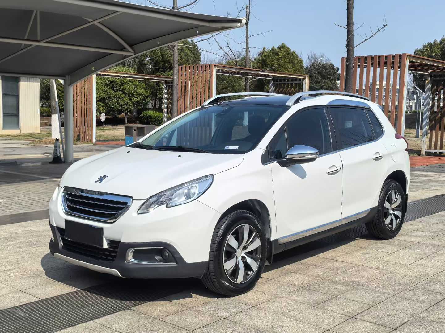 Peugeot 2008 2015 汽车图片 