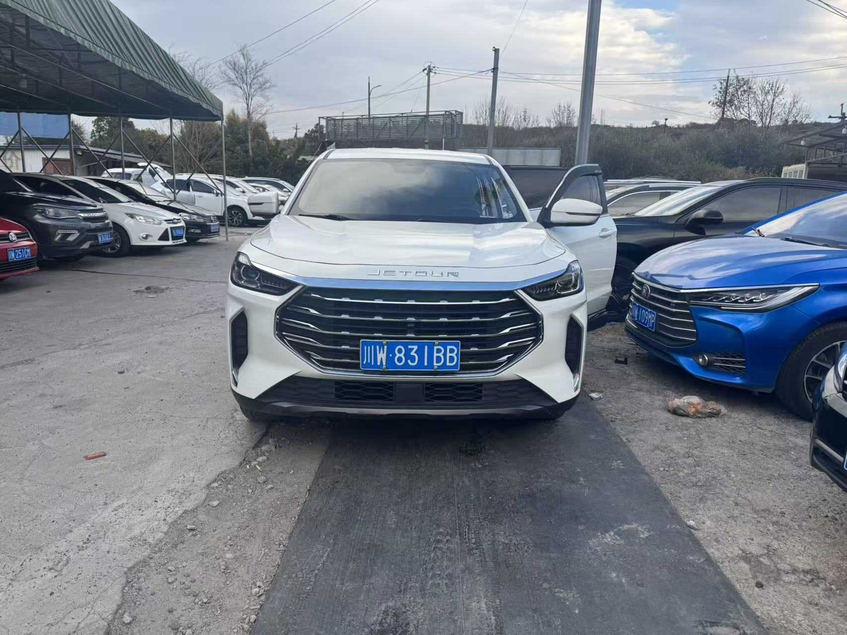 X70 2021 immagine di auto 