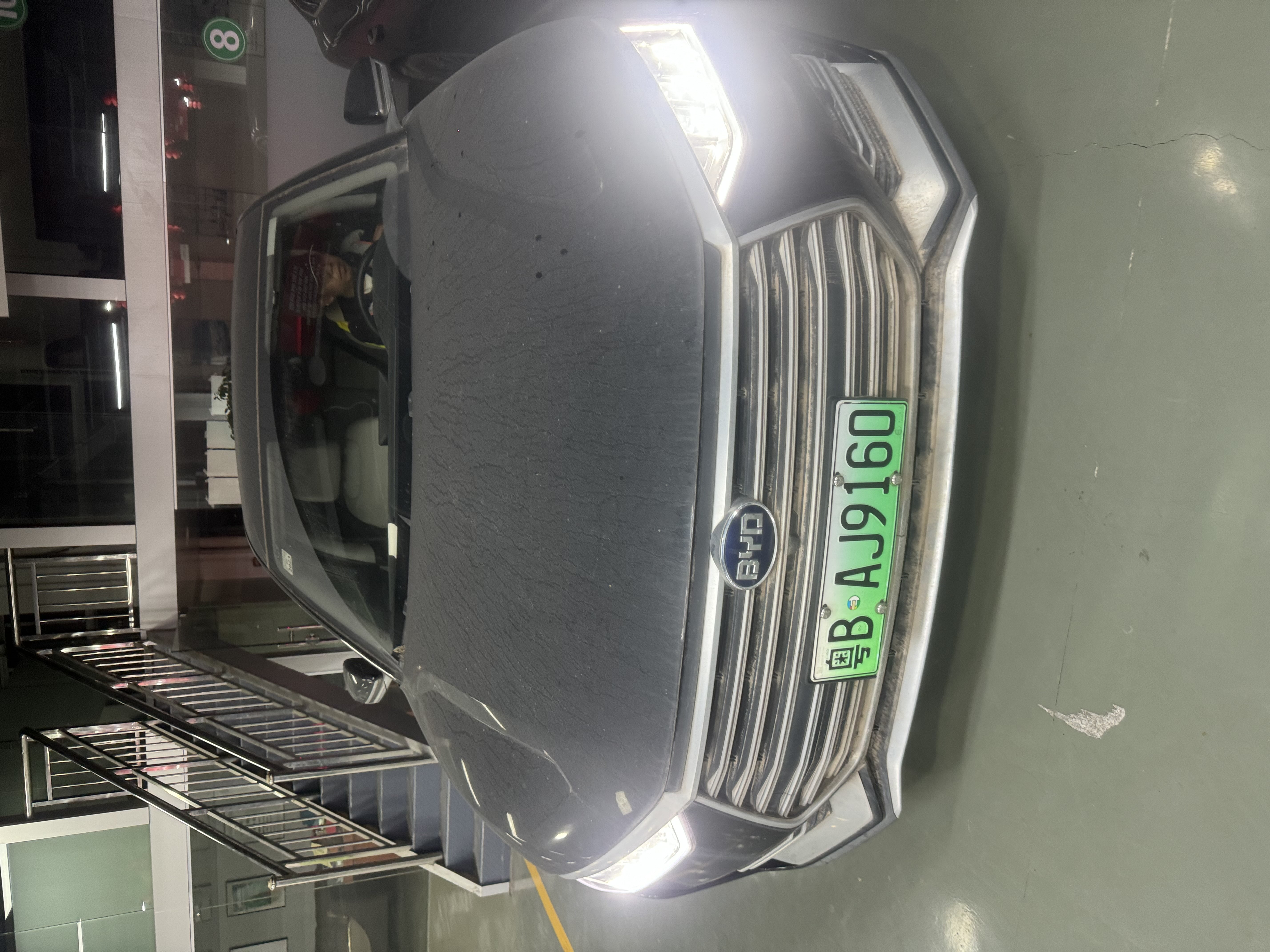 BYD e9 2021 car image 