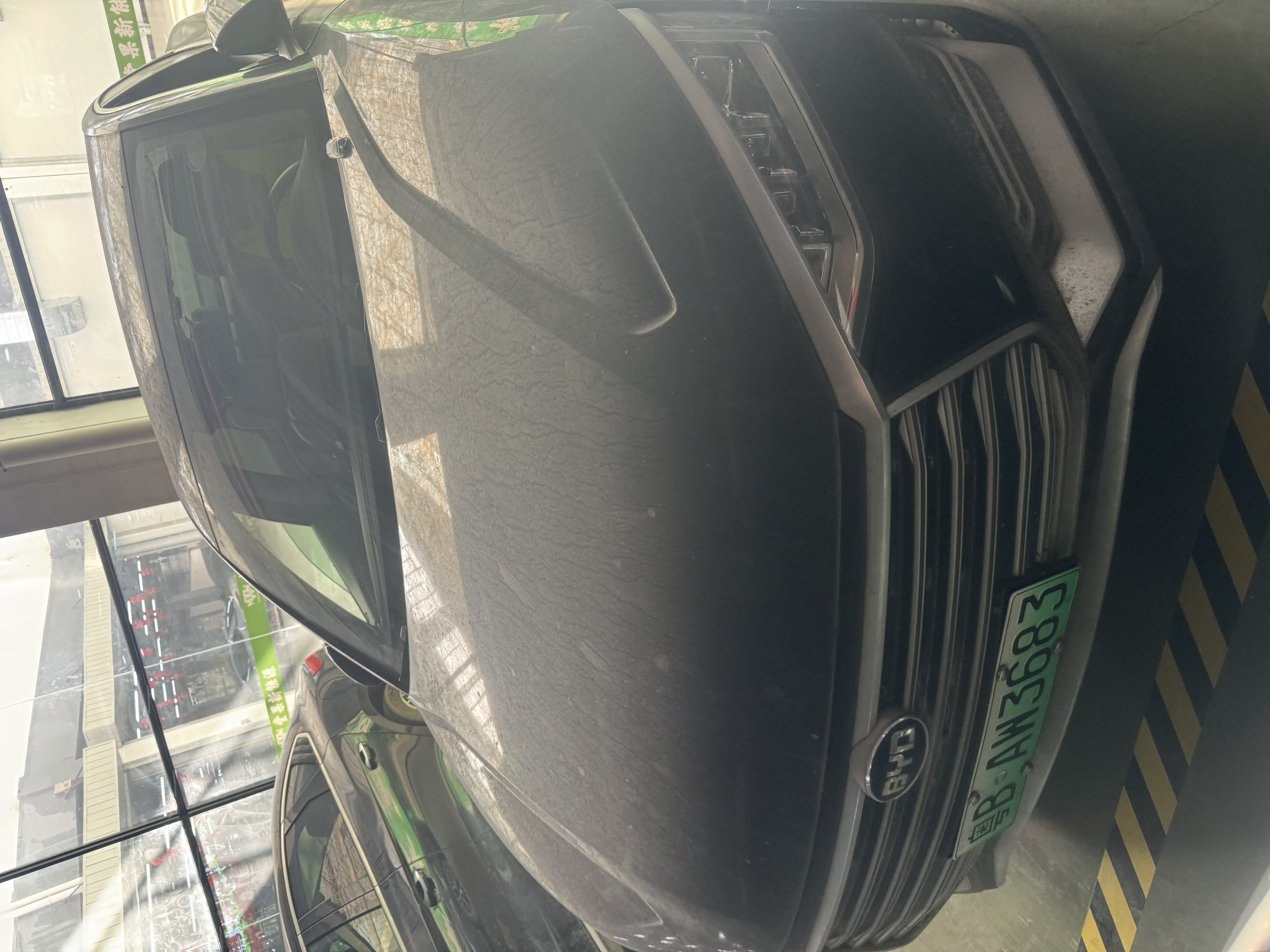 BYD e9 2021 car image 