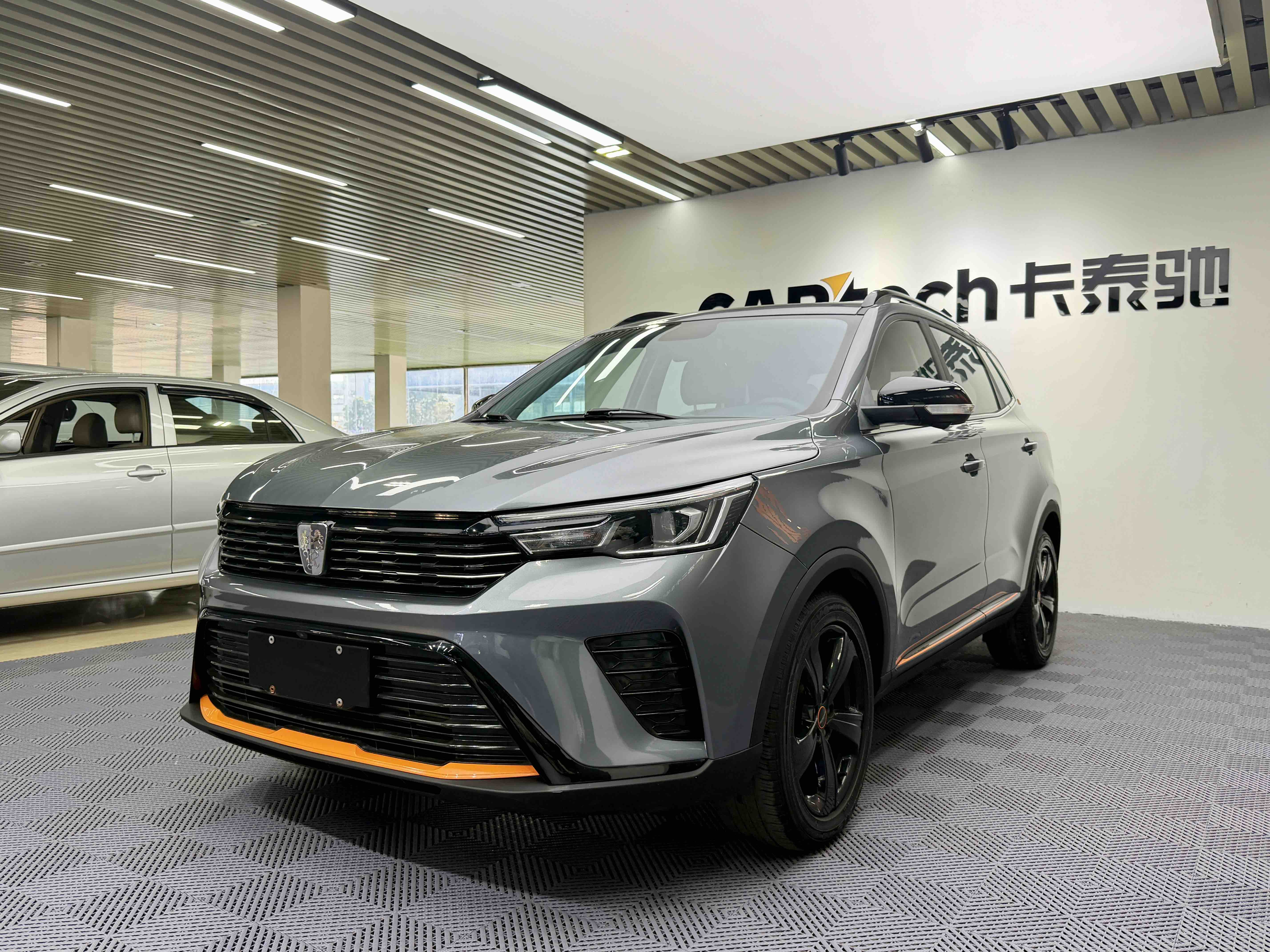 Roewe RX3 2021 car image 