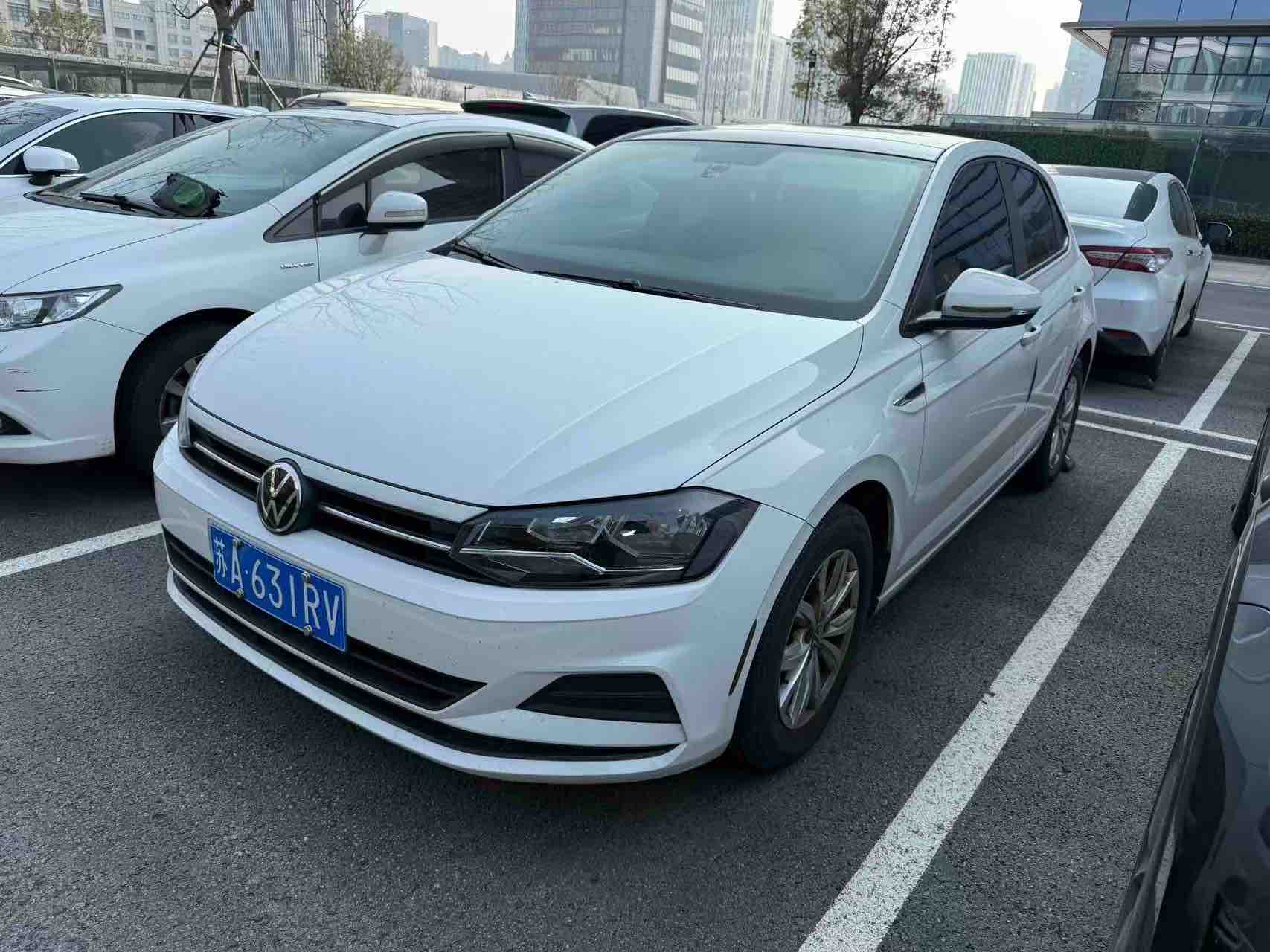 Volkswagen Polo 2022 immagine di auto 