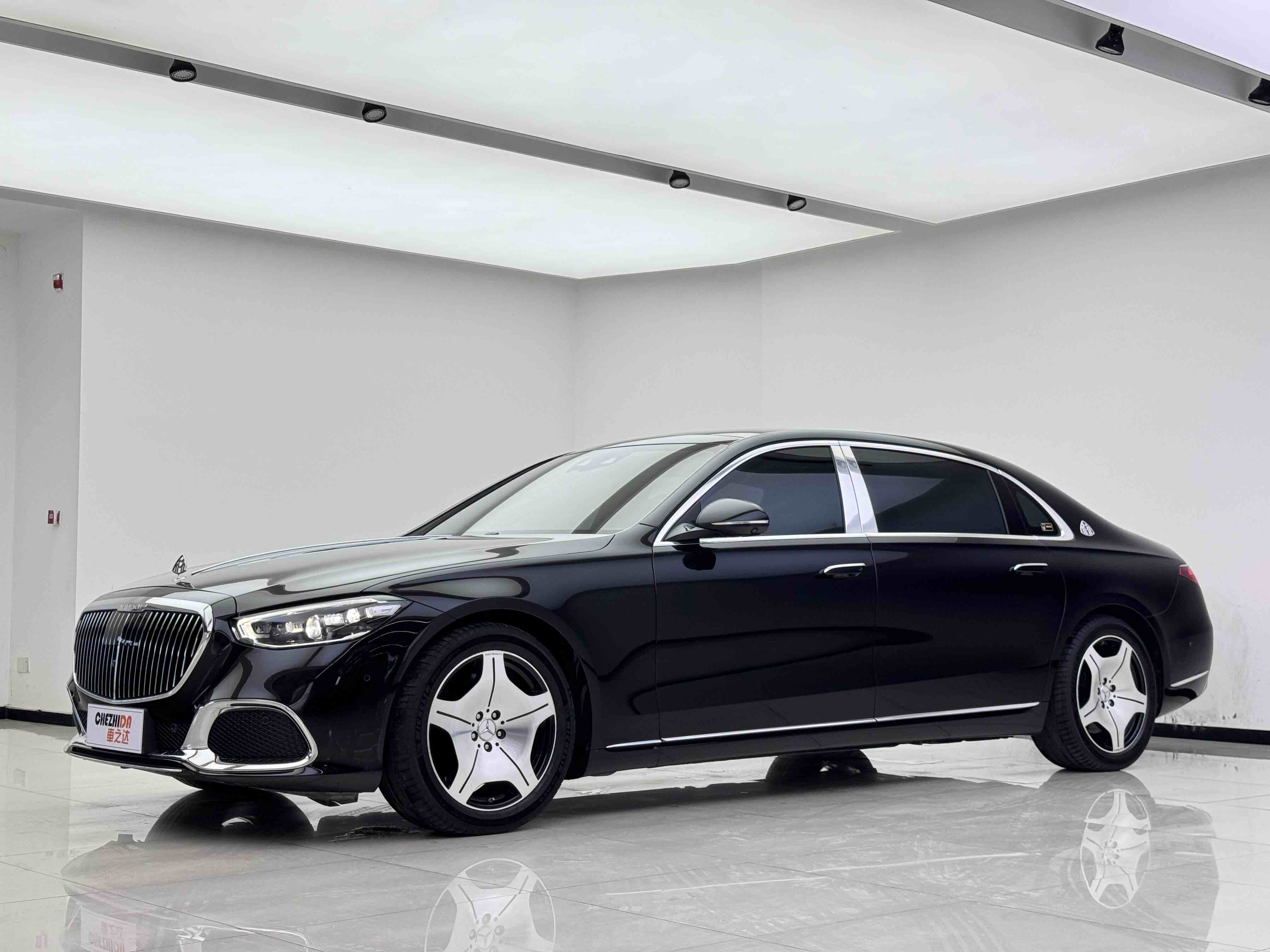 Mercedes-Benz Maybach S Class 2021 car image 