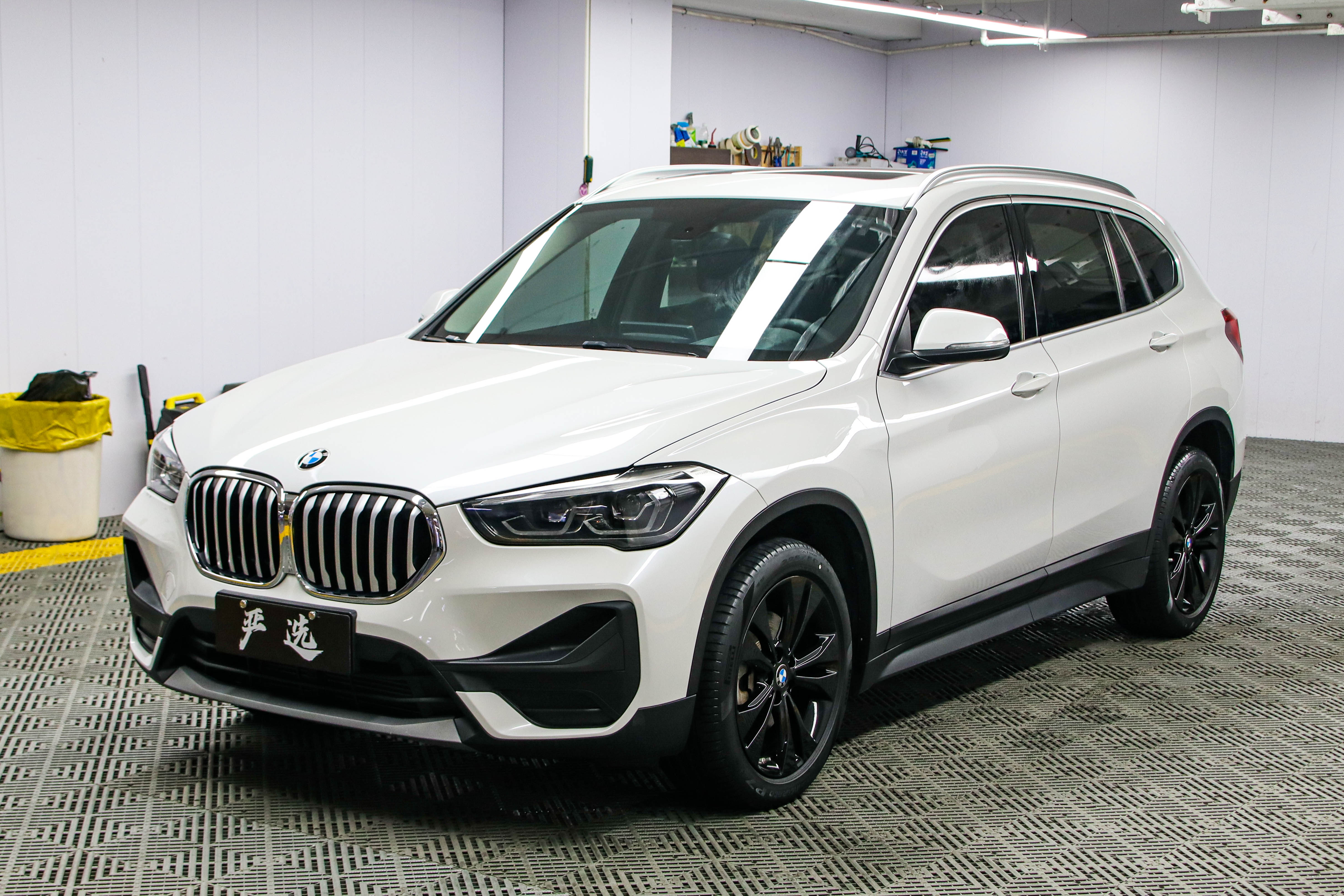 BMW X1 2022 car image 