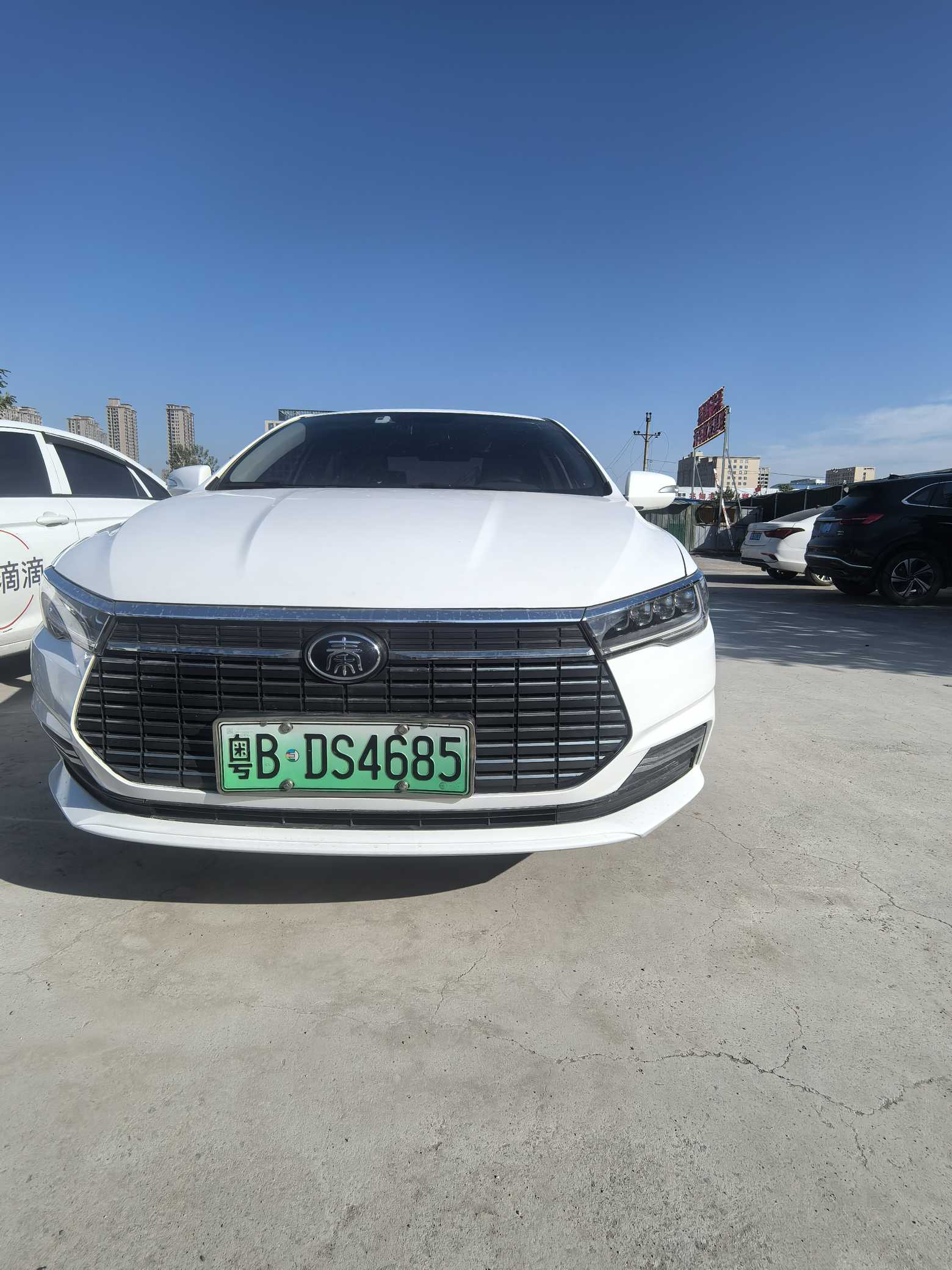 BYD Qin New Energy 2022 car image 
